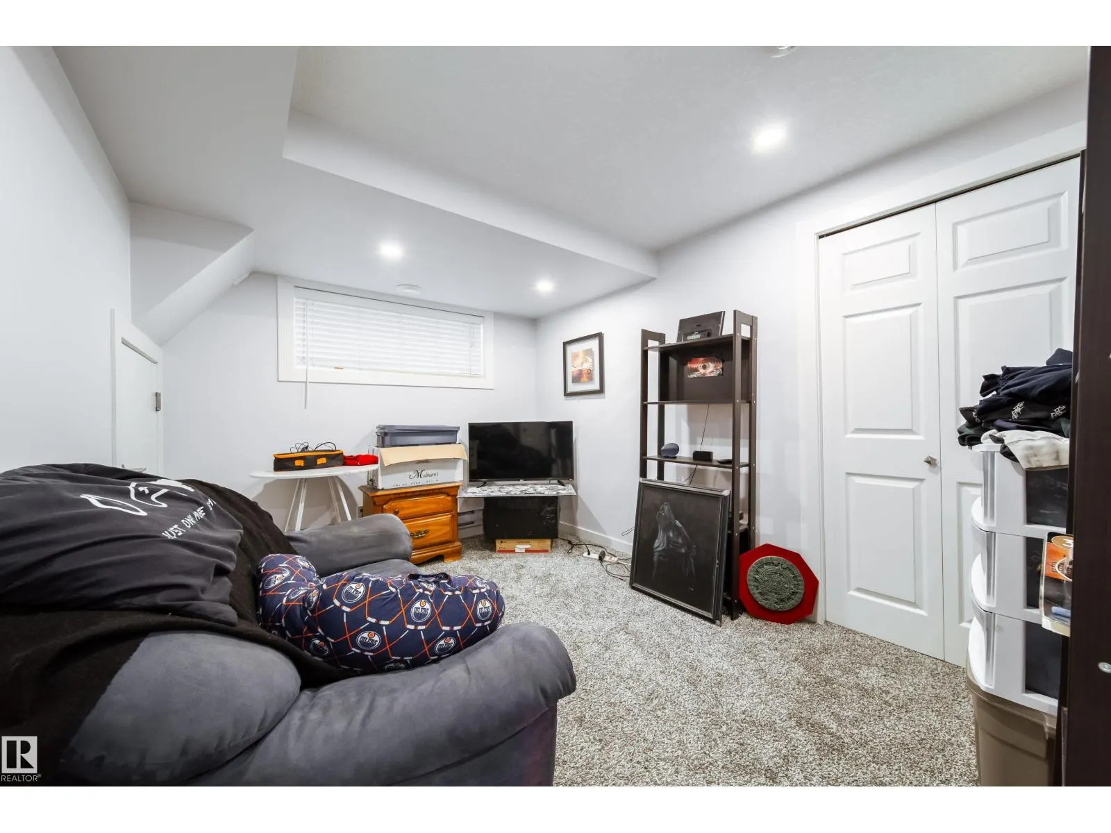 8118-8120 81 AV NW