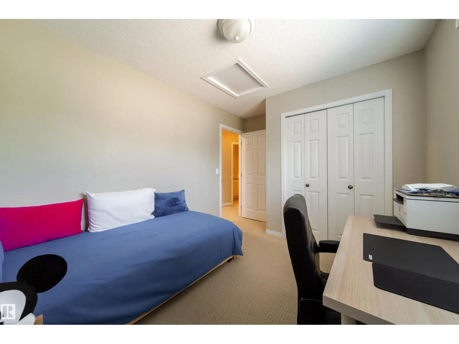 8118-8120 81 AV NW