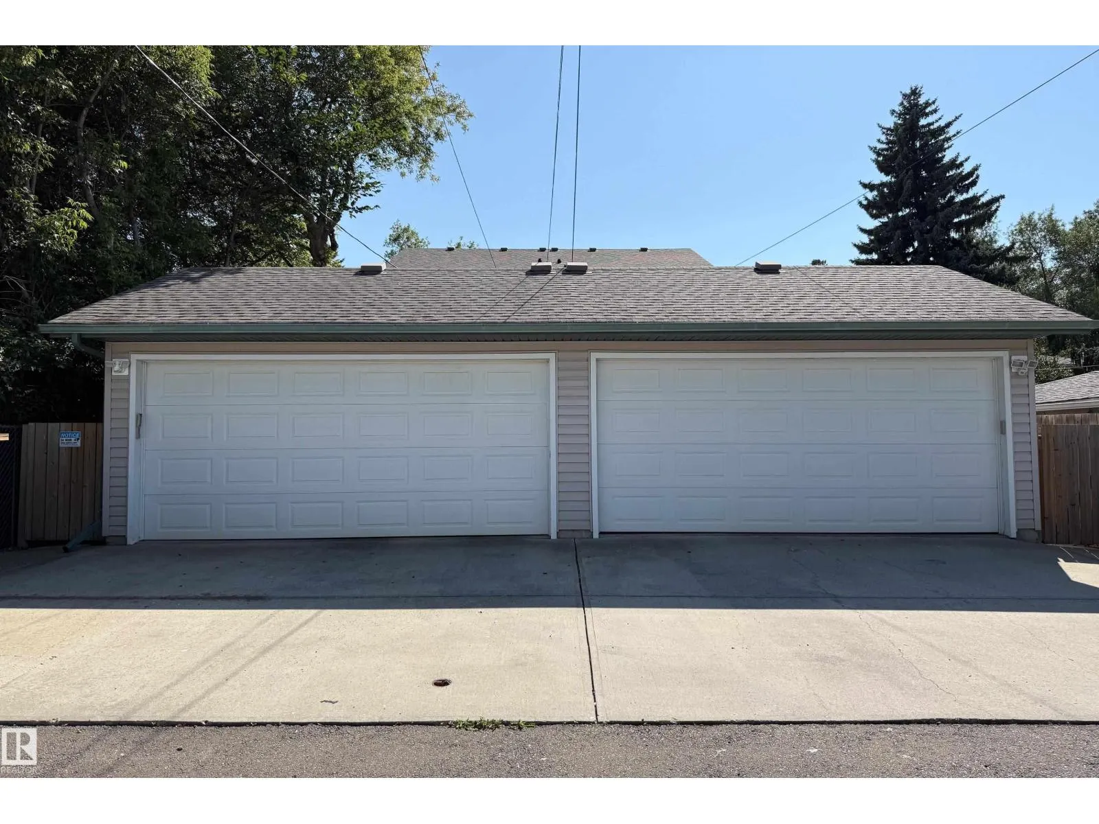 8118-8120 81 AV NW