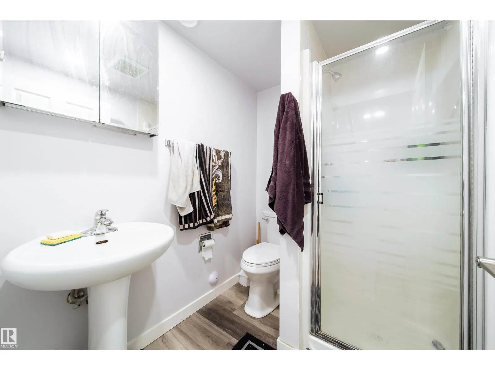 8118-8120 81 AV NW