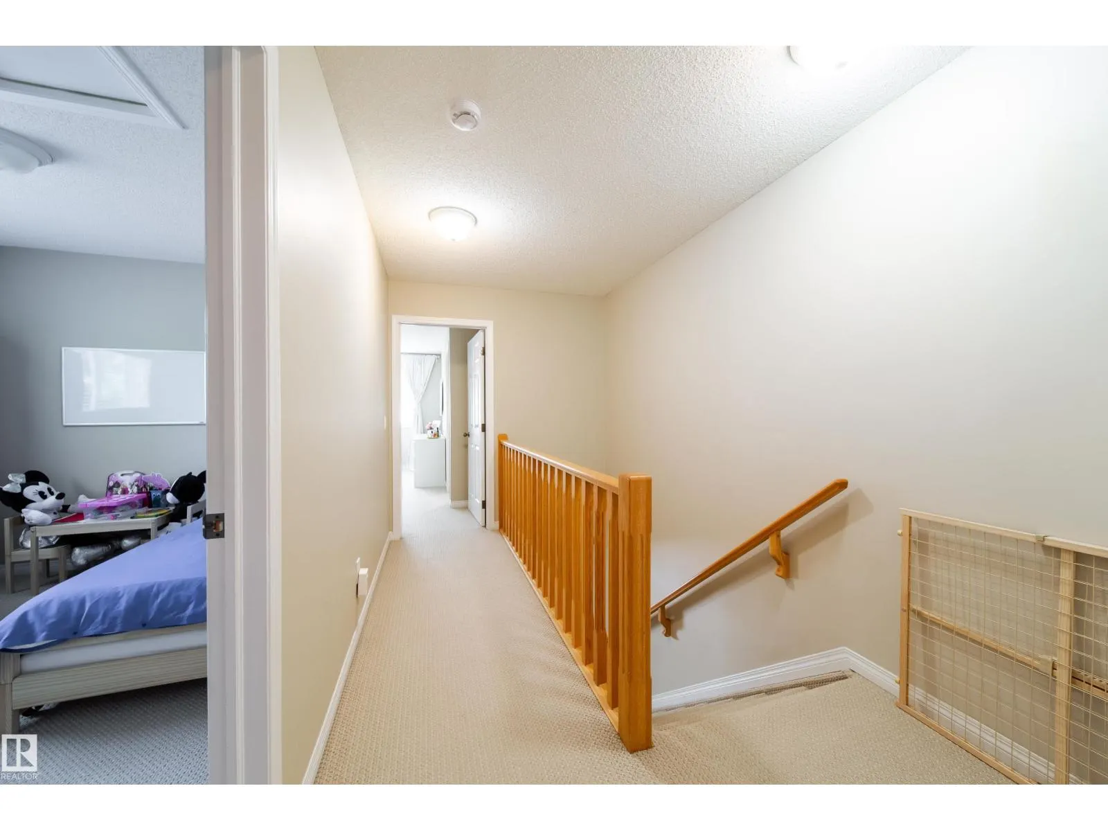 8118-8120 81 AV NW
