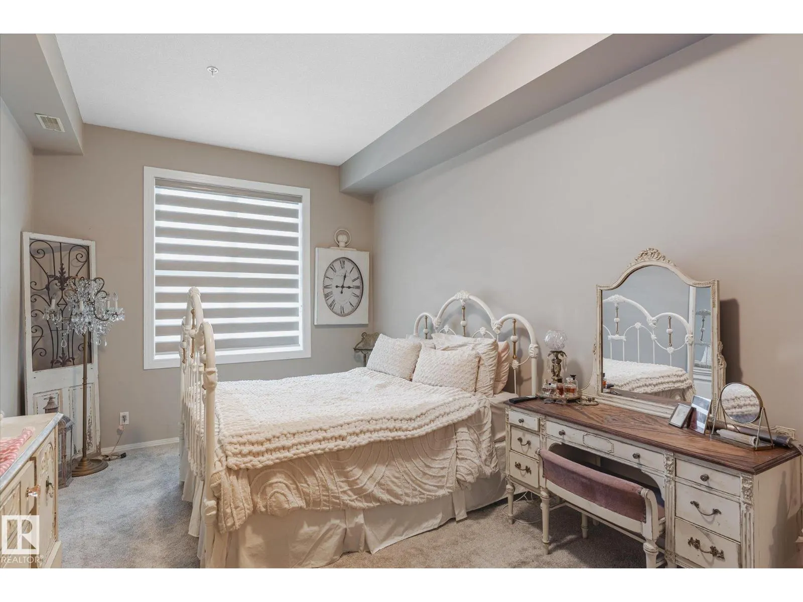 #103 10531 117 ST NW