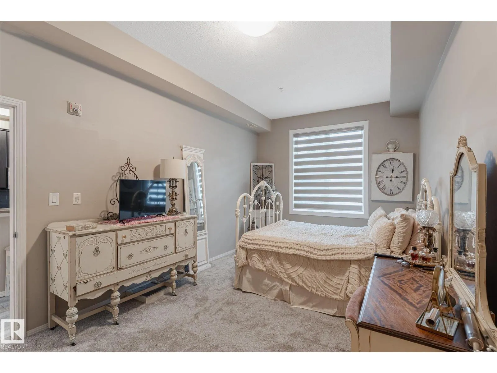 #103 10531 117 ST NW
