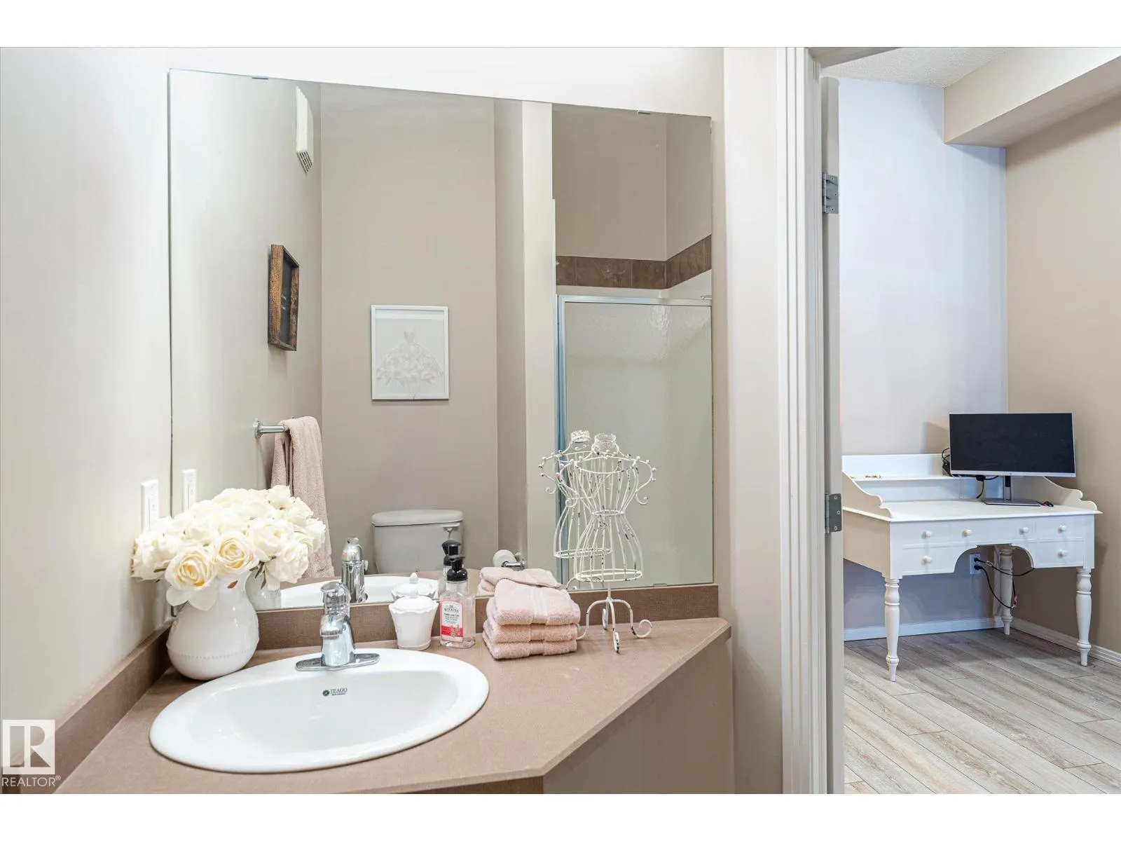 #103 10531 117 ST NW