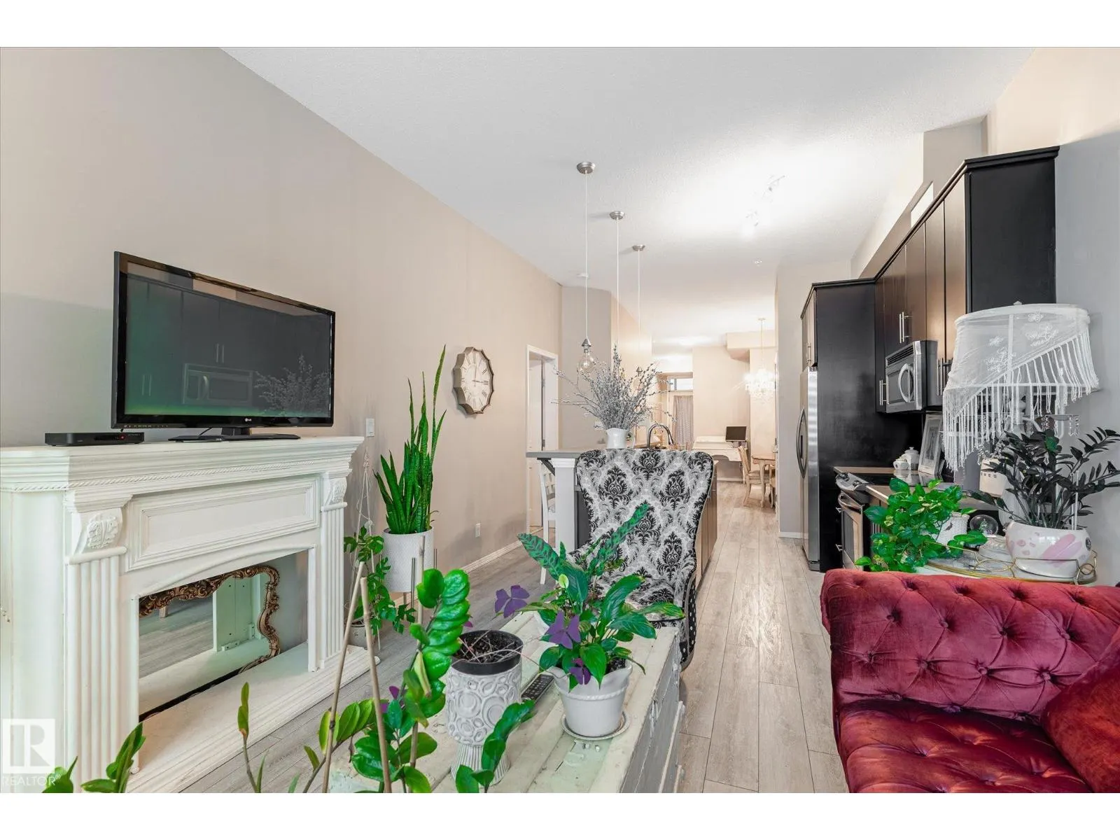 #103 10531 117 ST NW