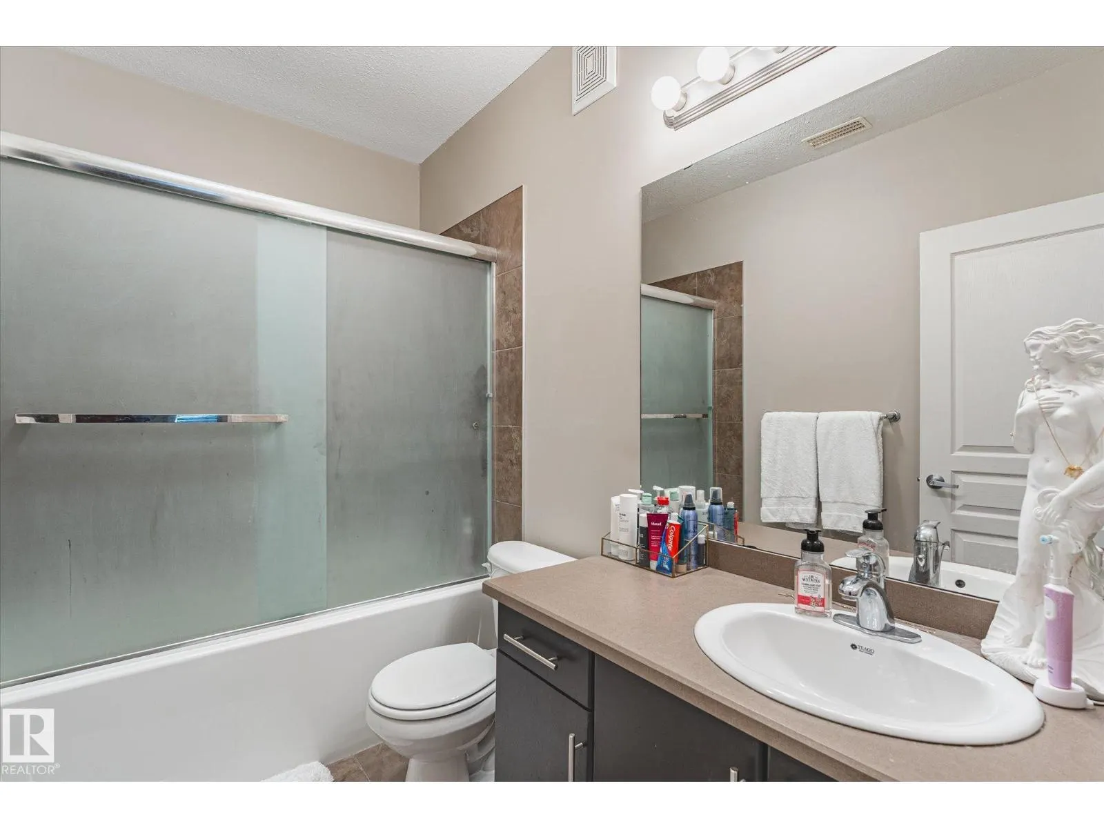 #103 10531 117 ST NW
