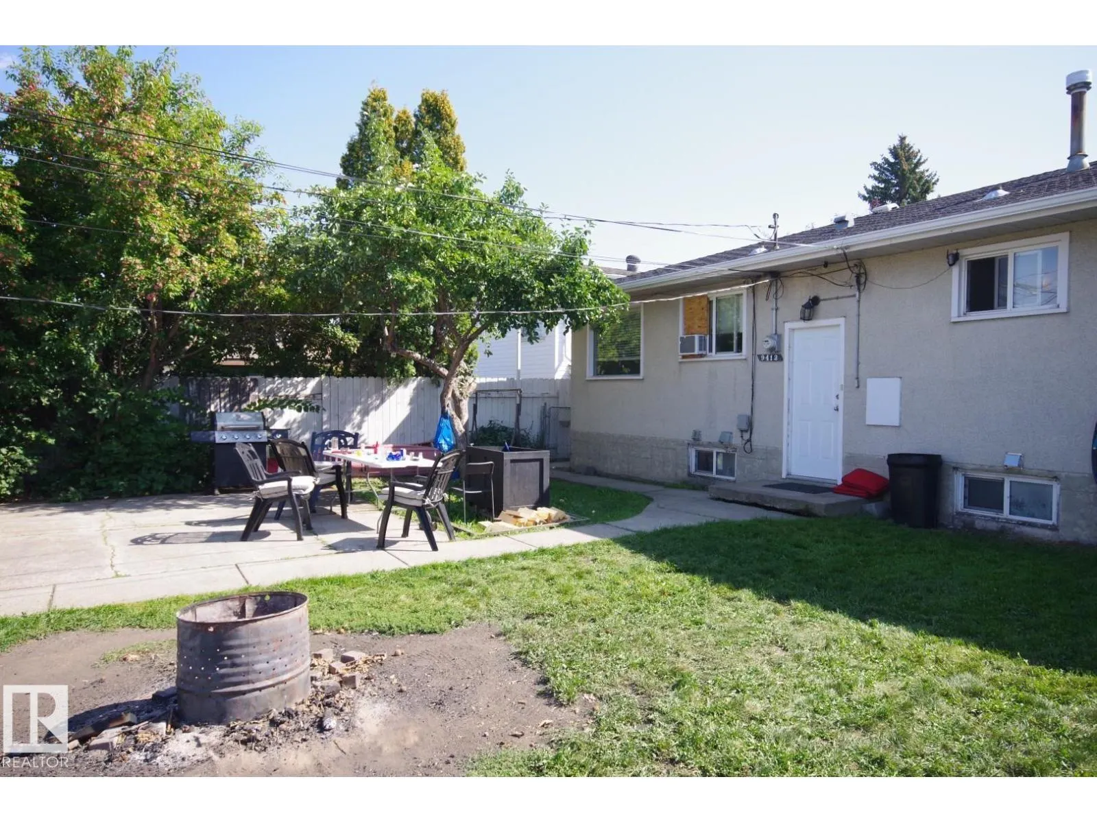 9412 134 AV NW