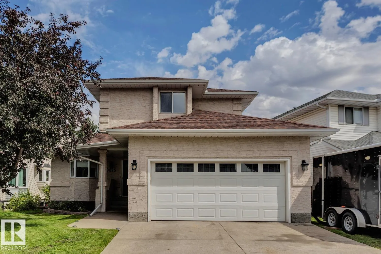 9825 183 ST NW NW