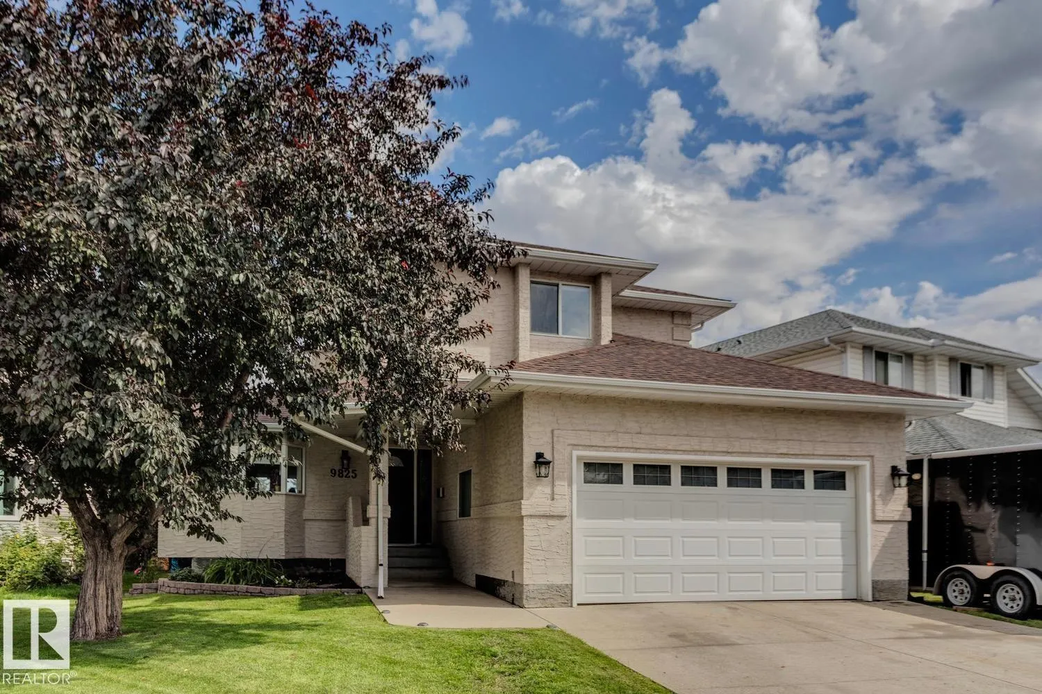 9825 183 ST NW NW