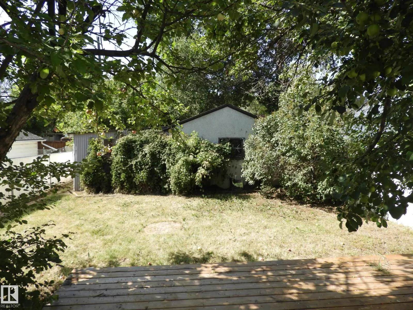 12038 89 ST NW