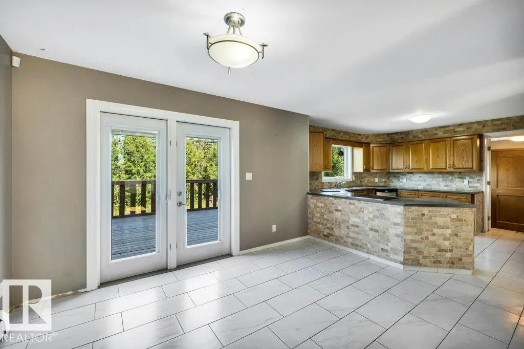 188-52343 Rge Rd 211