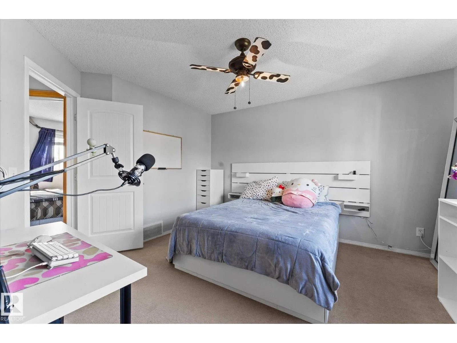 45 LAMPLIGHT DR