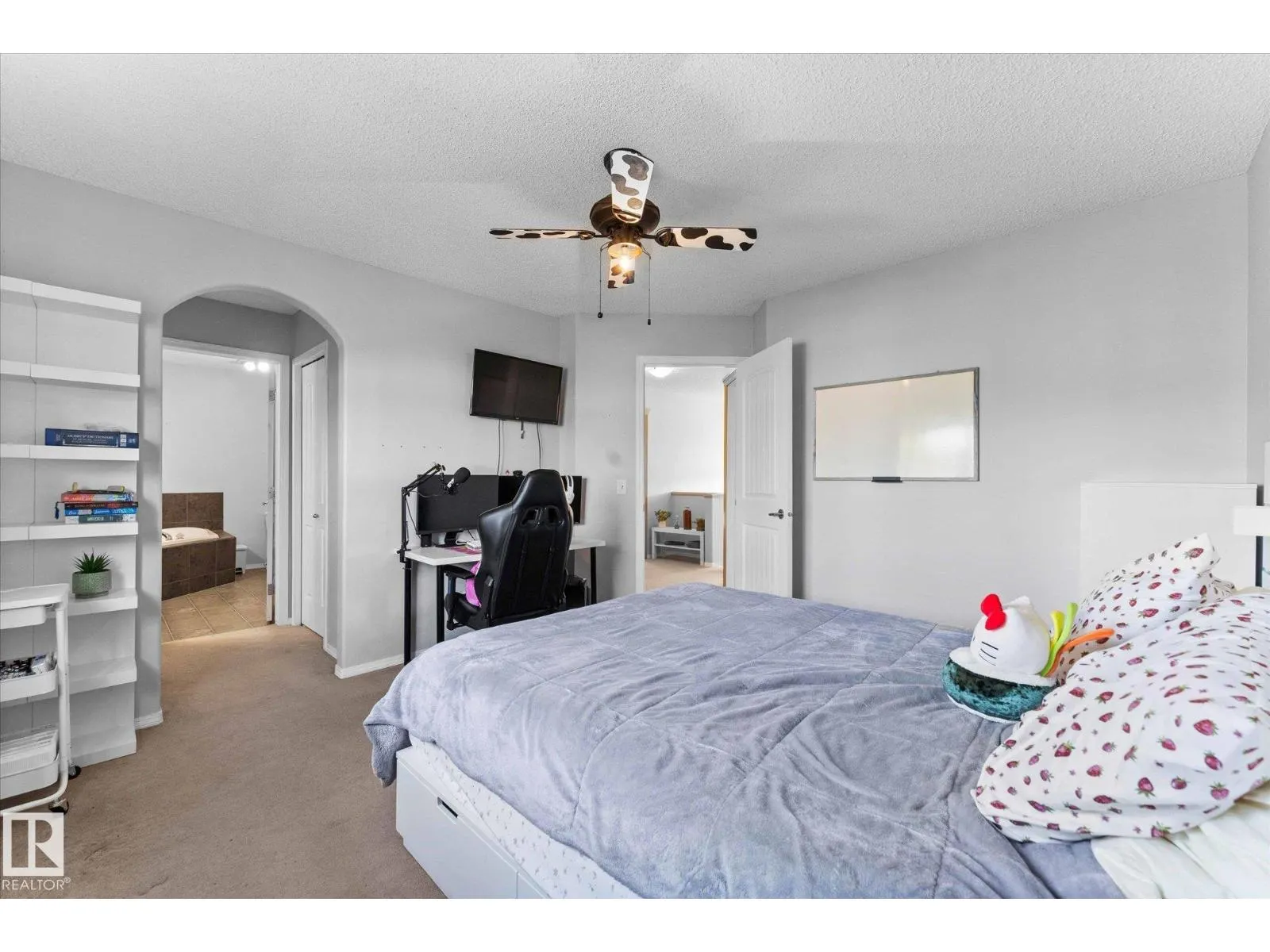 45 LAMPLIGHT DR