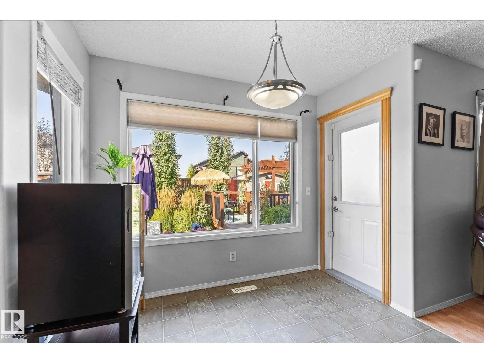 45 LAMPLIGHT DR