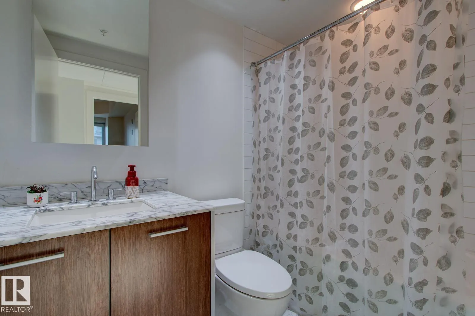 #313 2510 109 ST NW