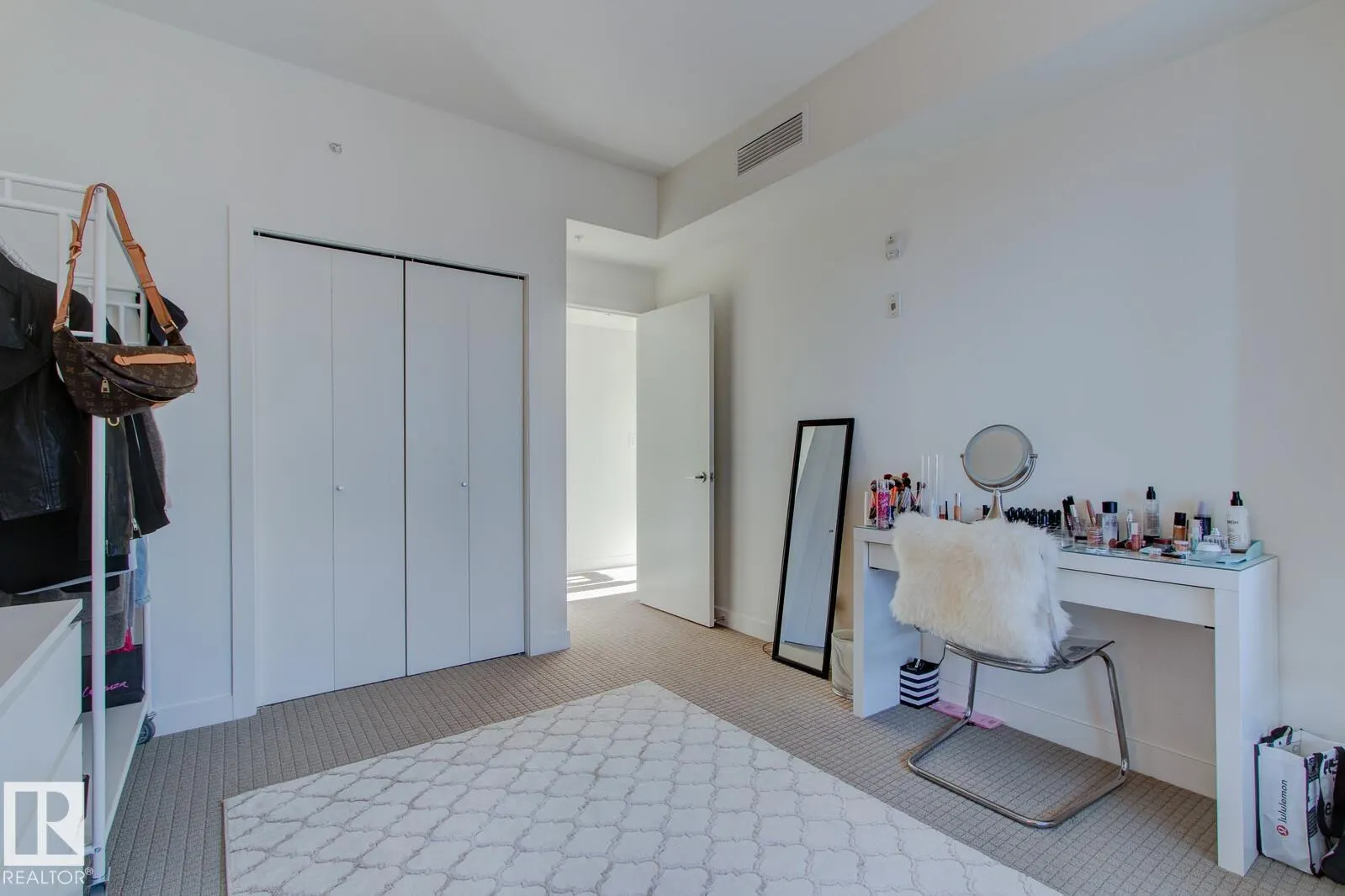 #313 2510 109 ST NW