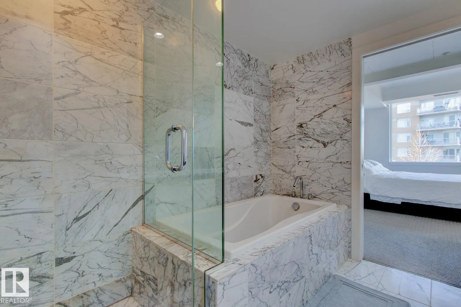 #313 2510 109 ST NW
