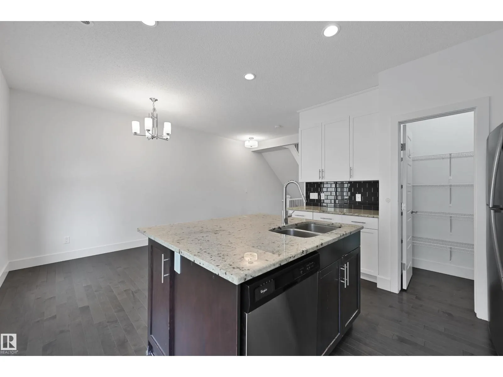 #41 2003 RABBIT HILL RD NW