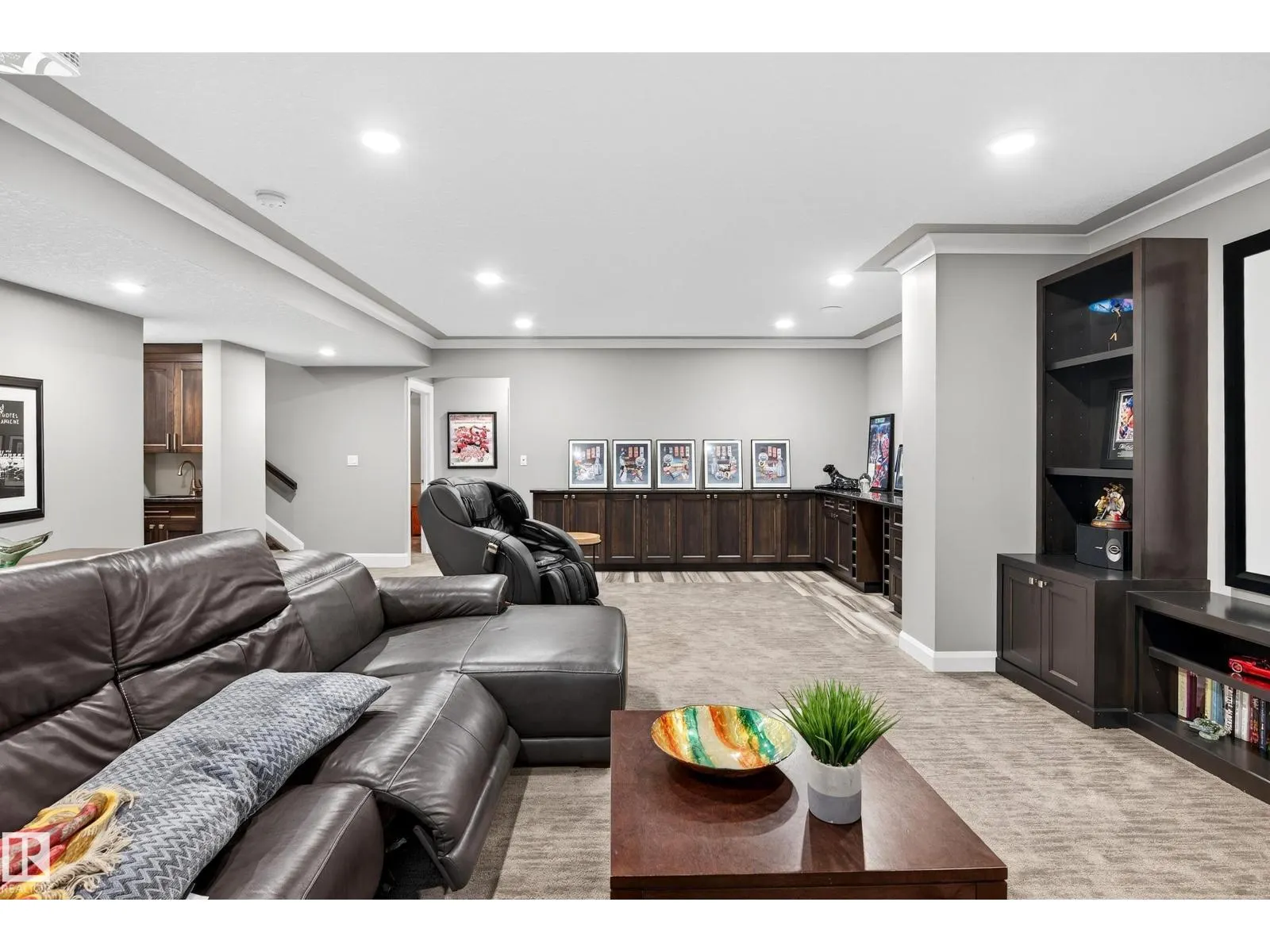 10869 74 ST NW