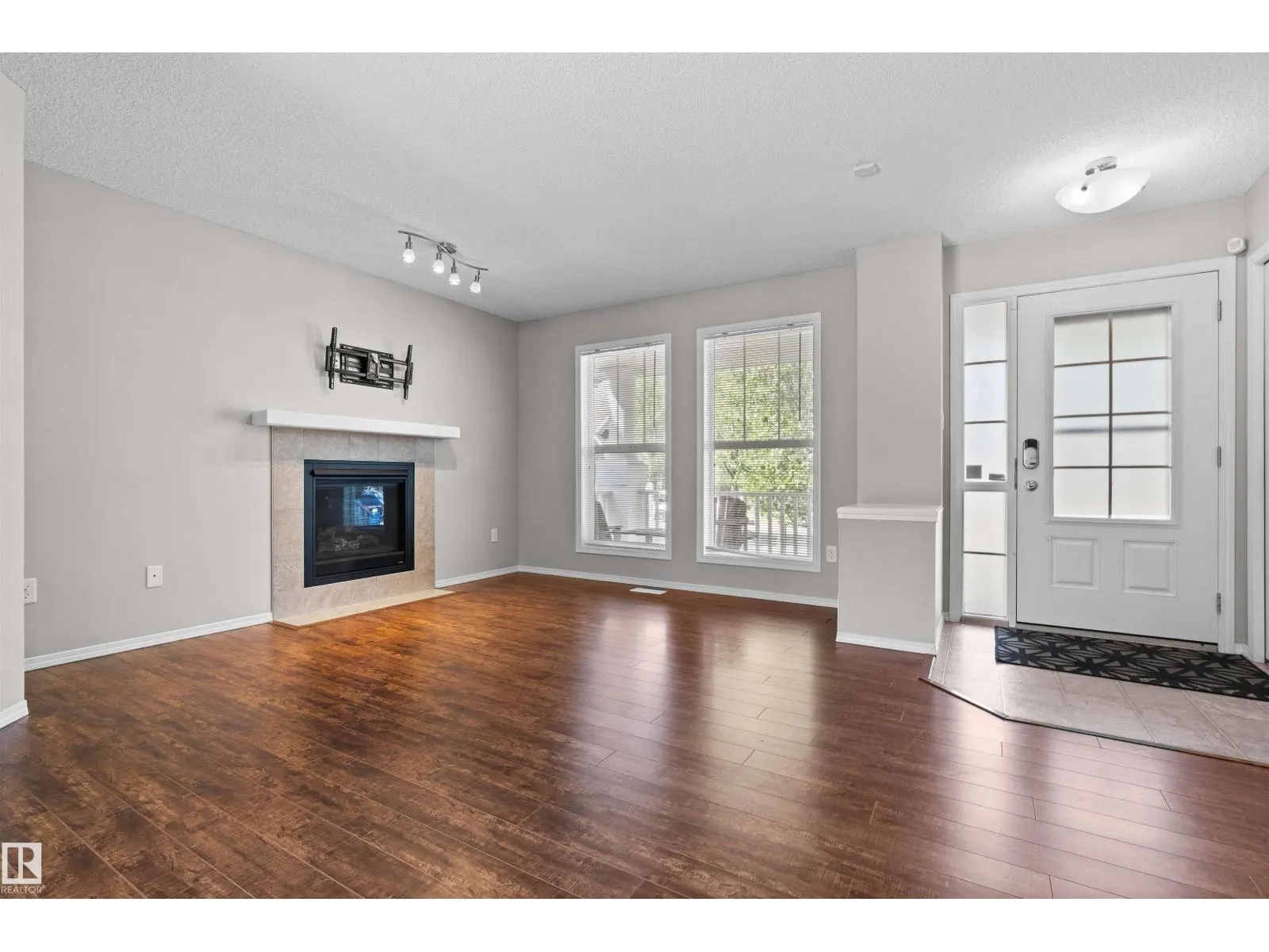 9103 SHAW WY SW
