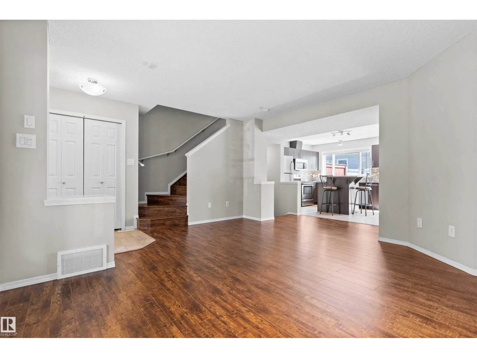 9103 SHAW WY SW