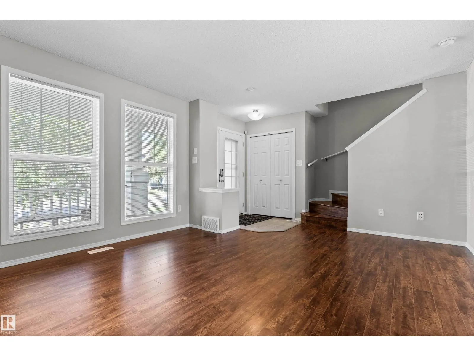 9103 SHAW WY SW