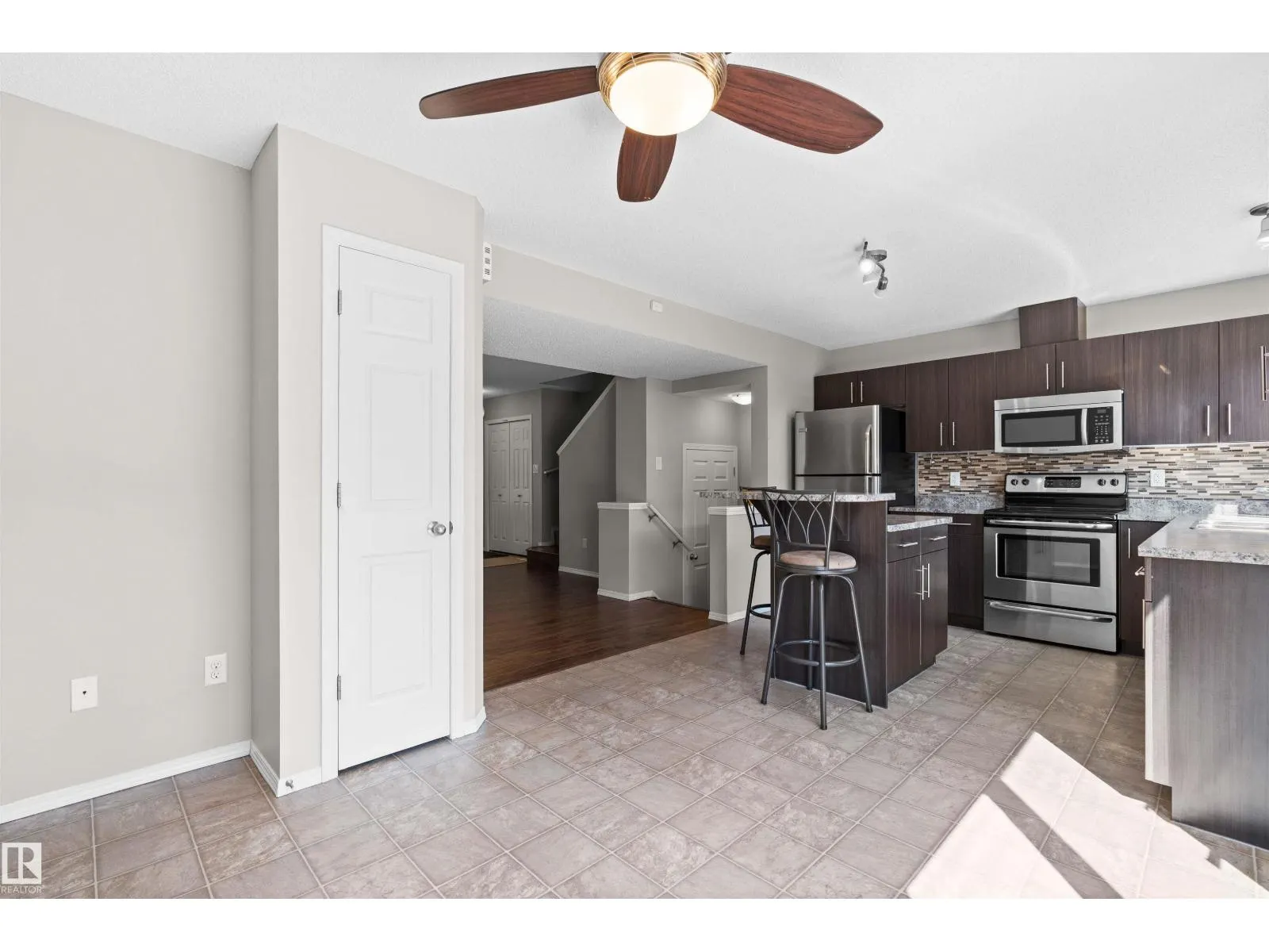 9103 SHAW WY SW