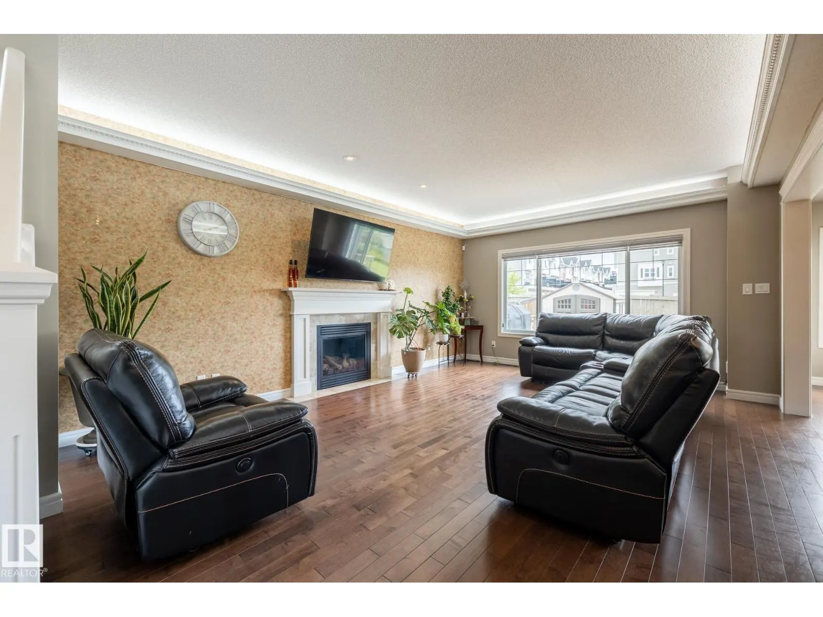 18003 77 ST NW