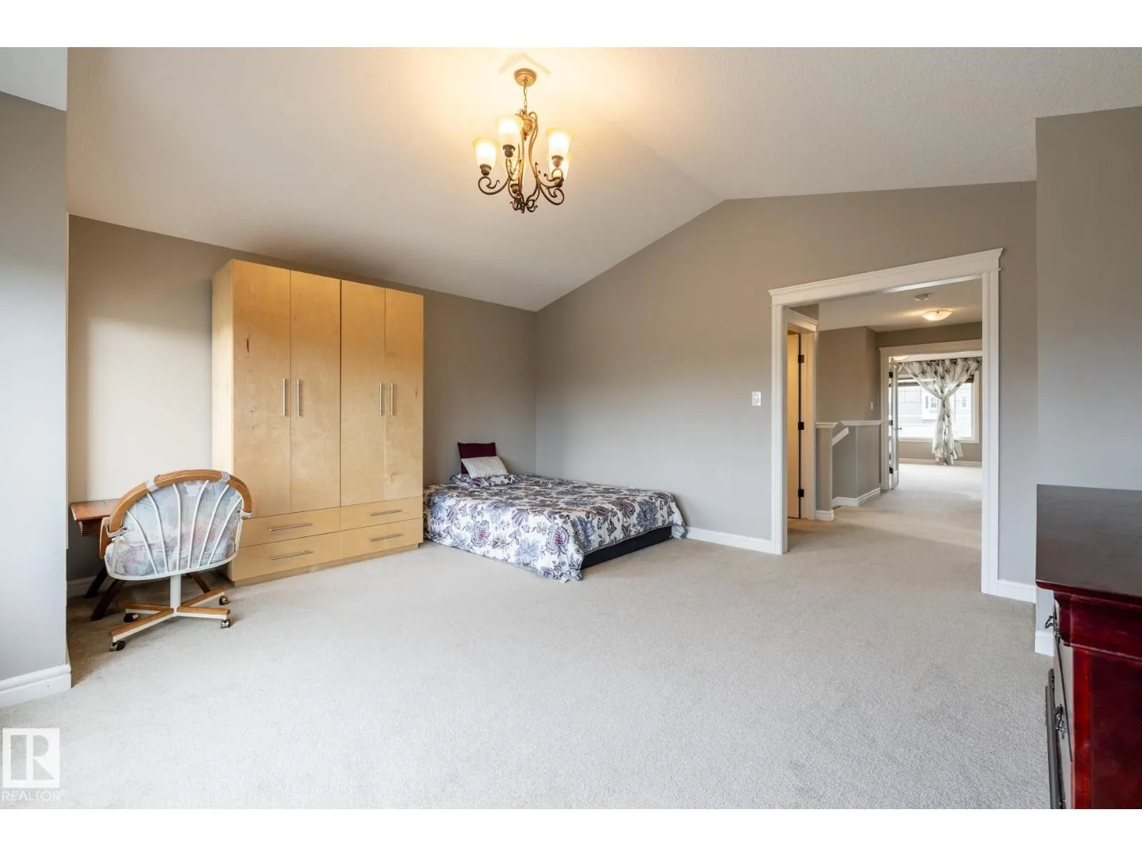 18003 77 ST NW