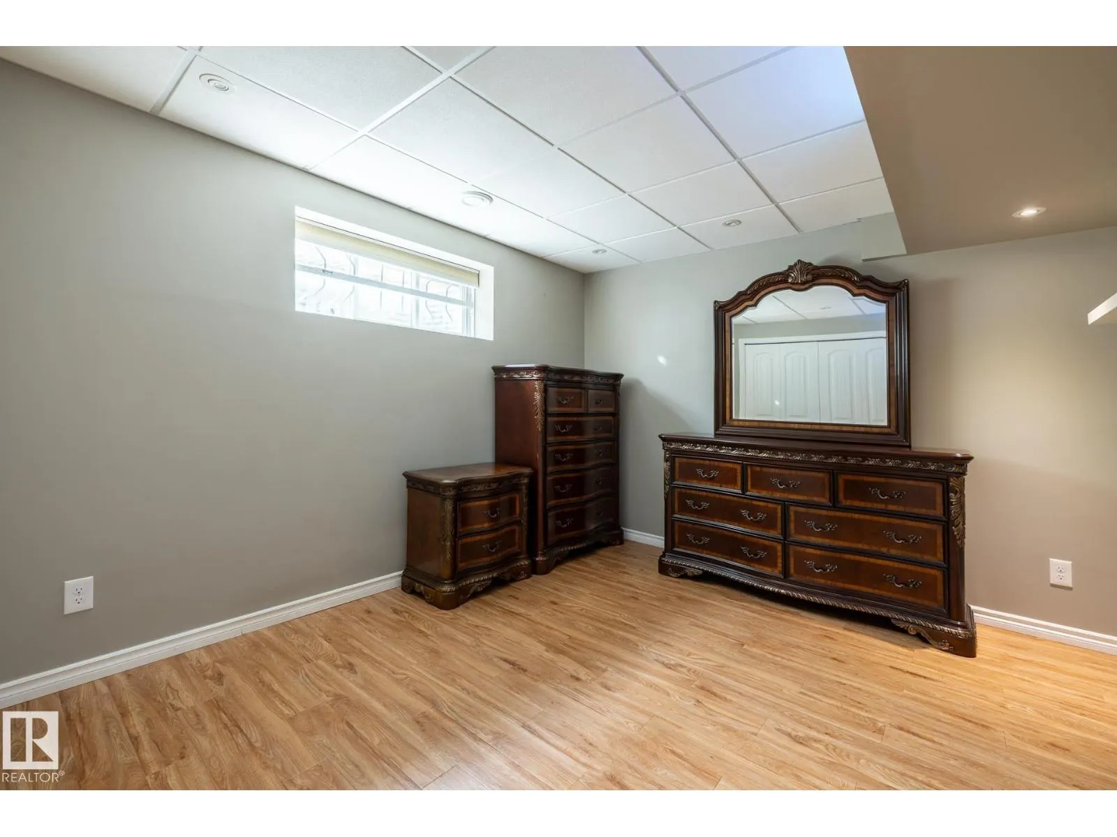 18003 77 ST NW
