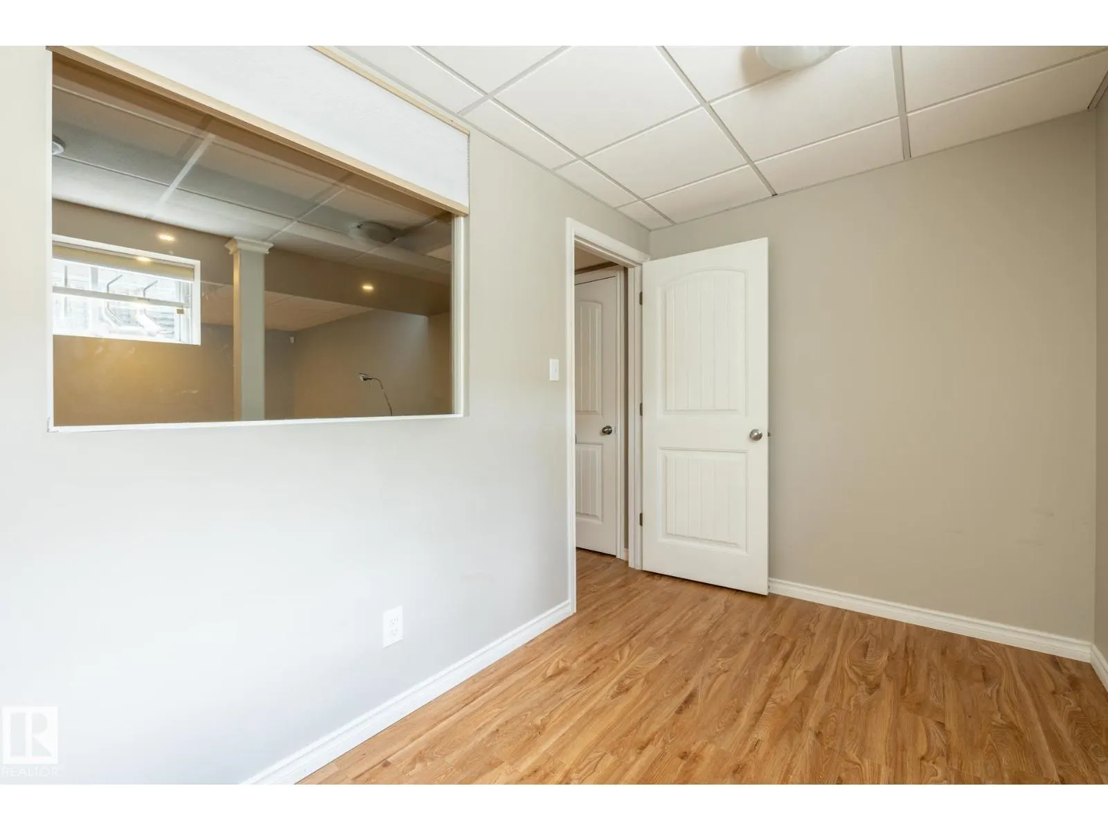 18003 77 ST NW