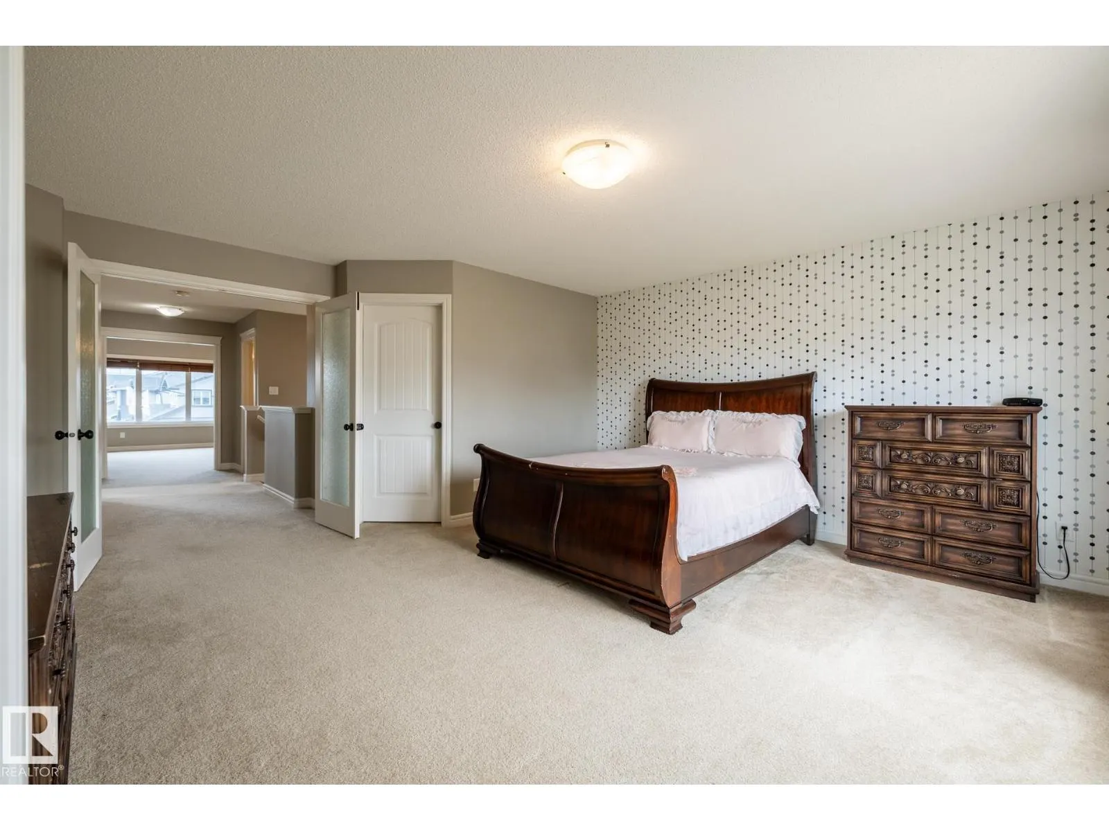 18003 77 ST NW