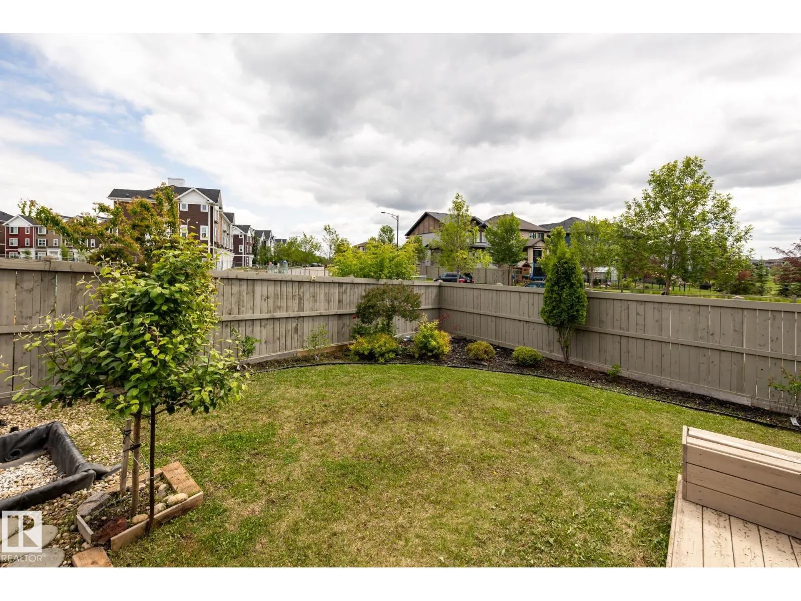 18003 77 ST NW