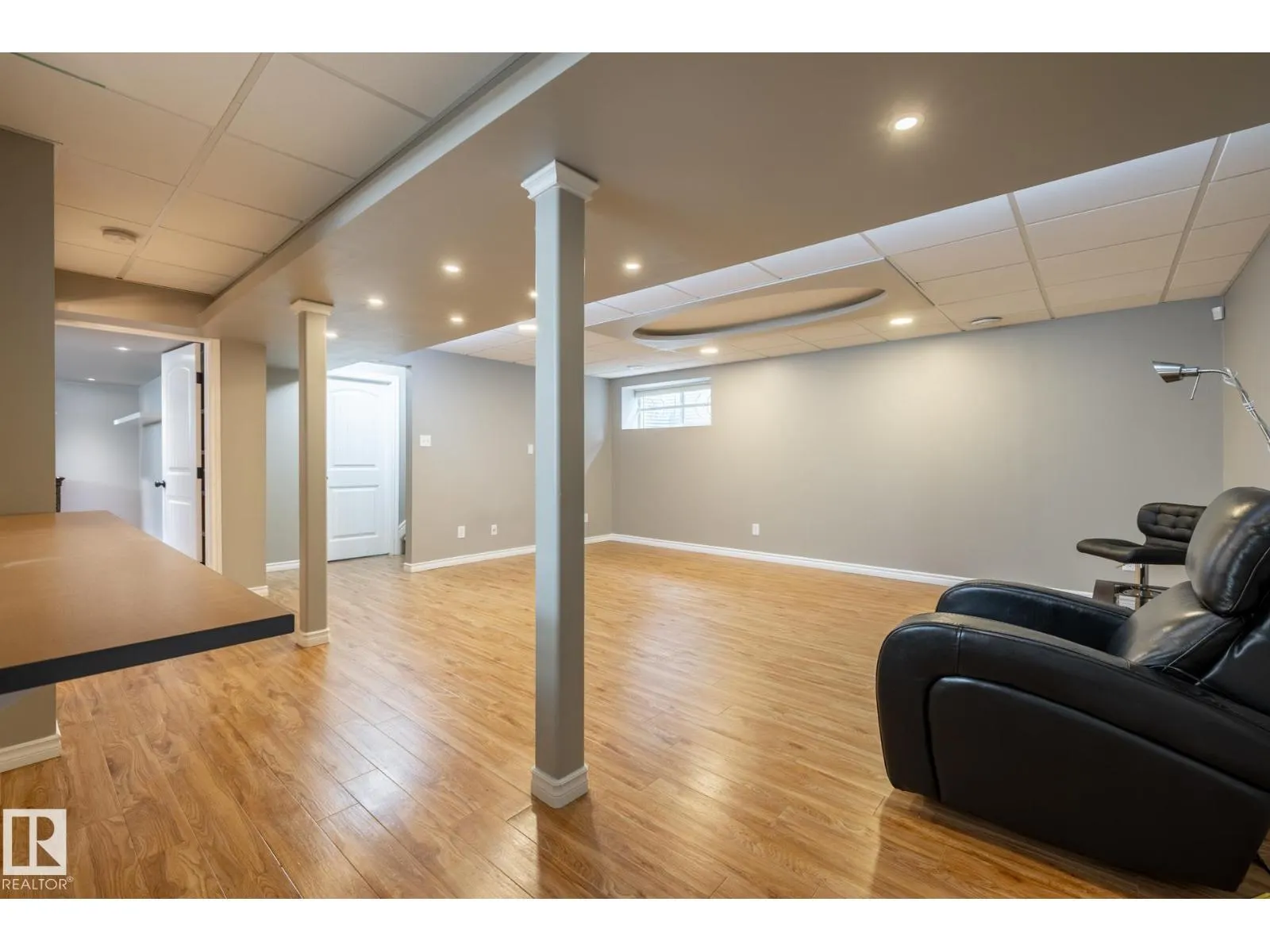 18003 77 ST NW