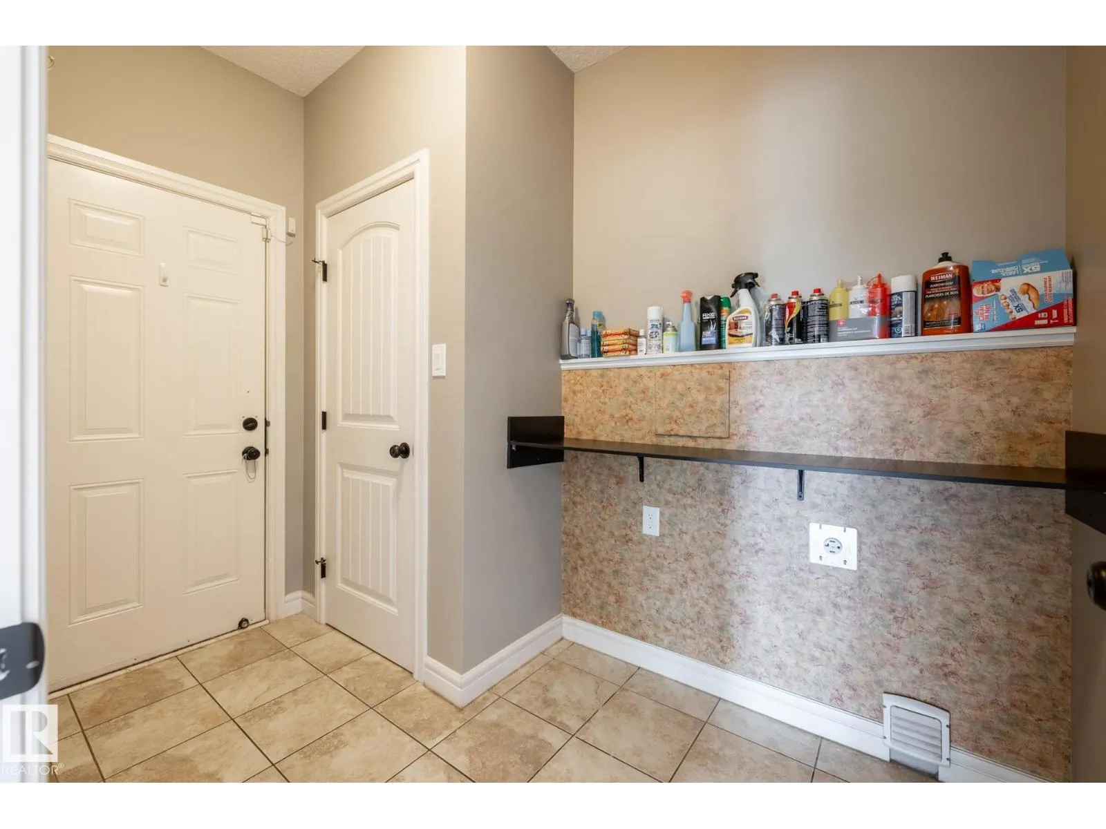 18003 77 ST NW