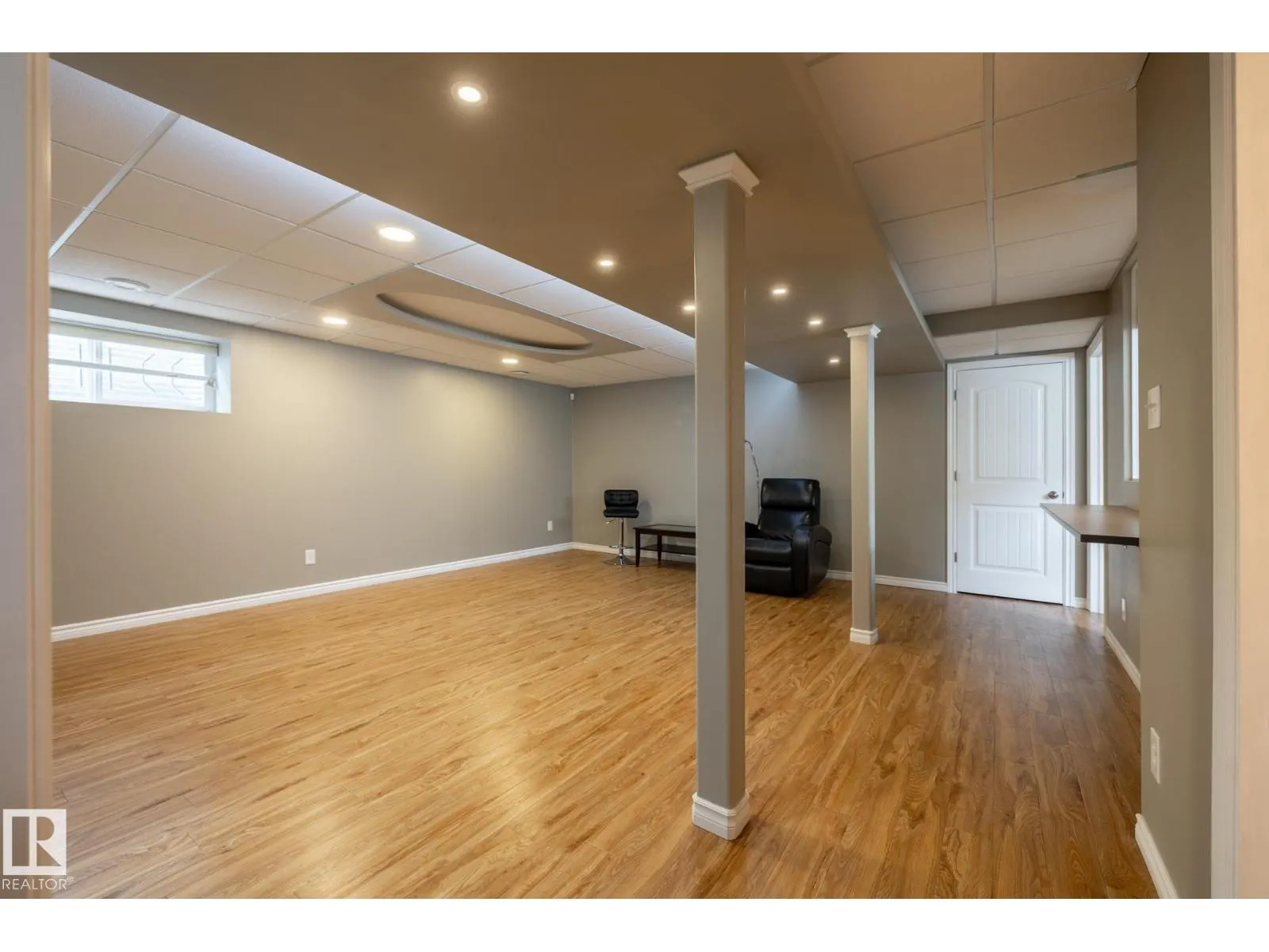 18003 77 ST NW