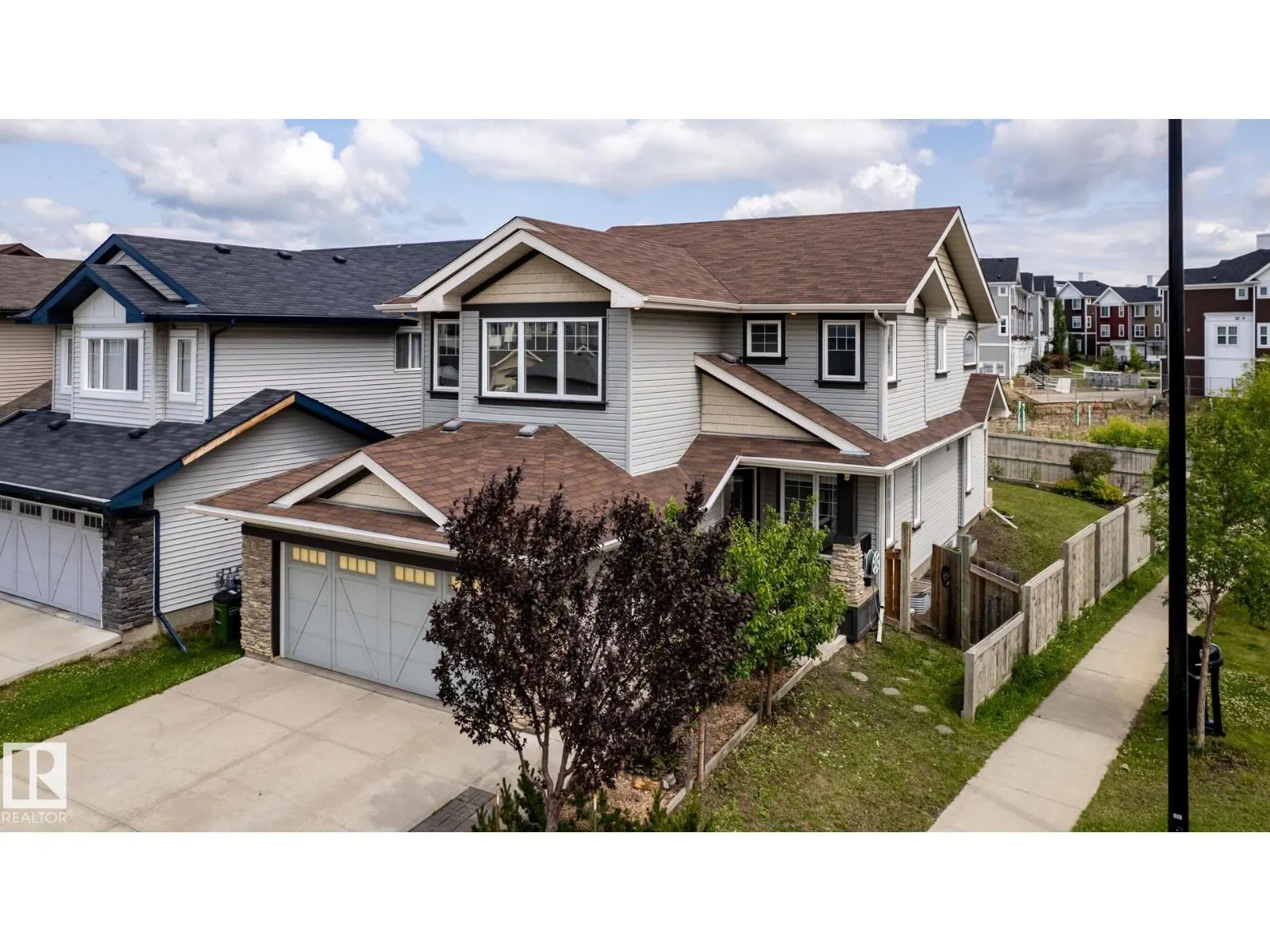 18003 77 ST NW