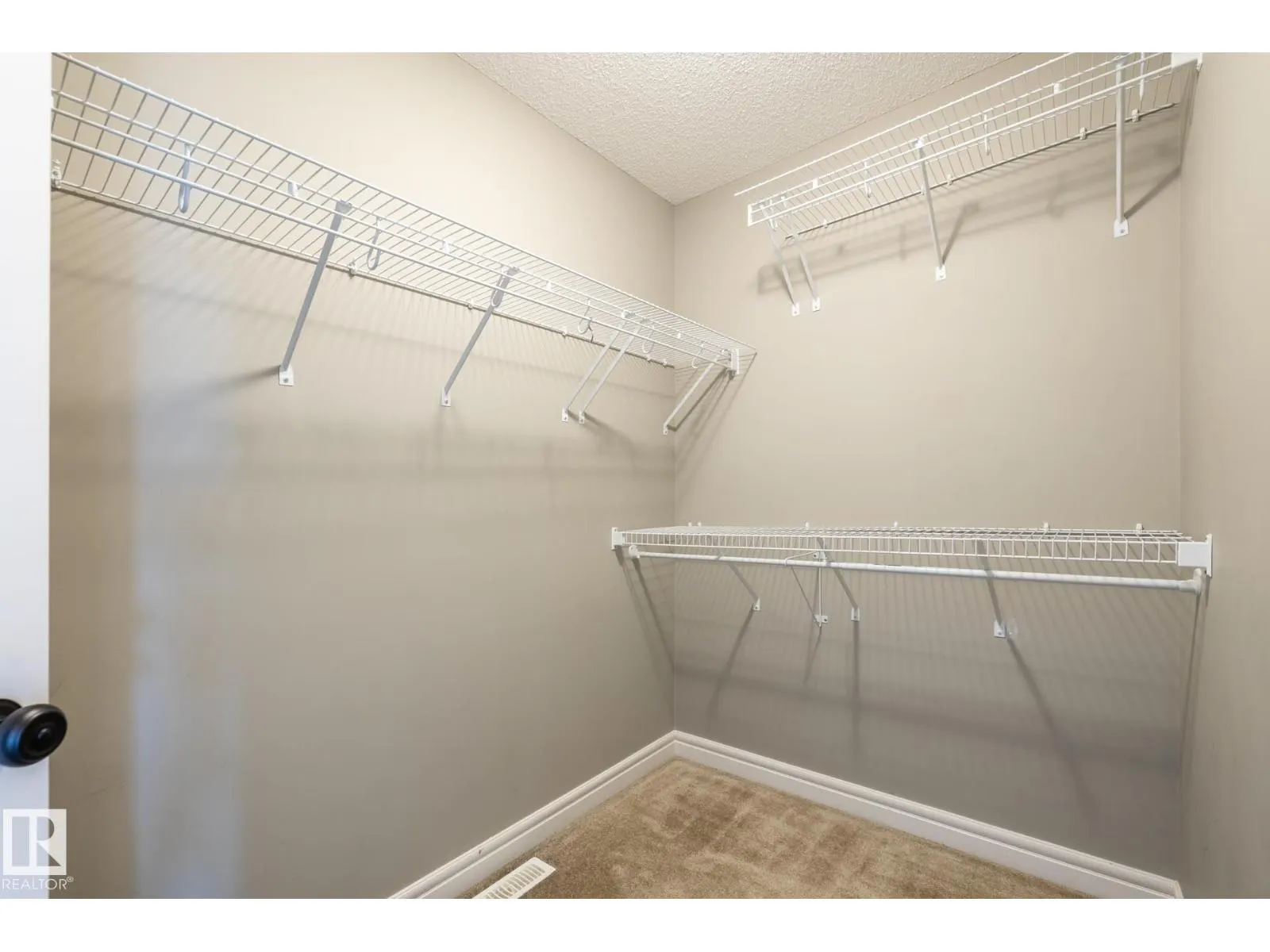 18003 77 ST NW