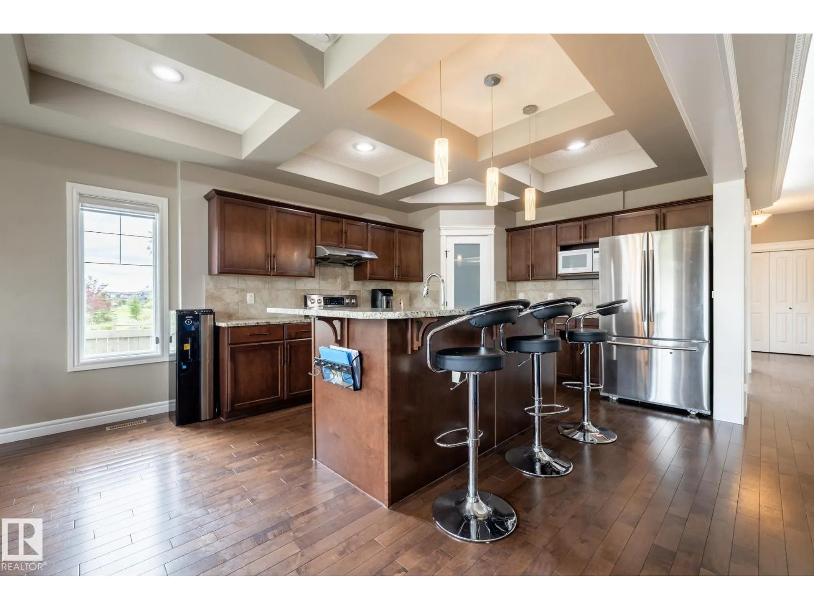 18003 77 ST NW
