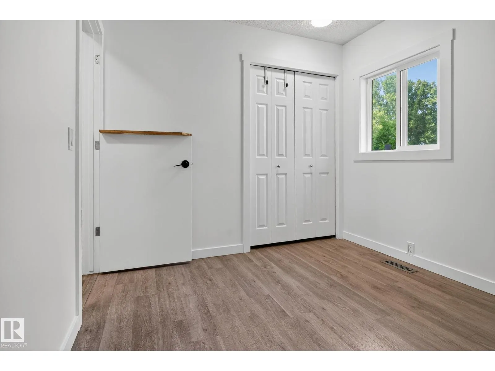 133 GARNET RD