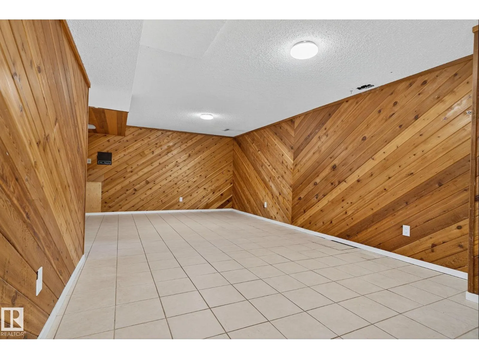 133 GARNET RD
