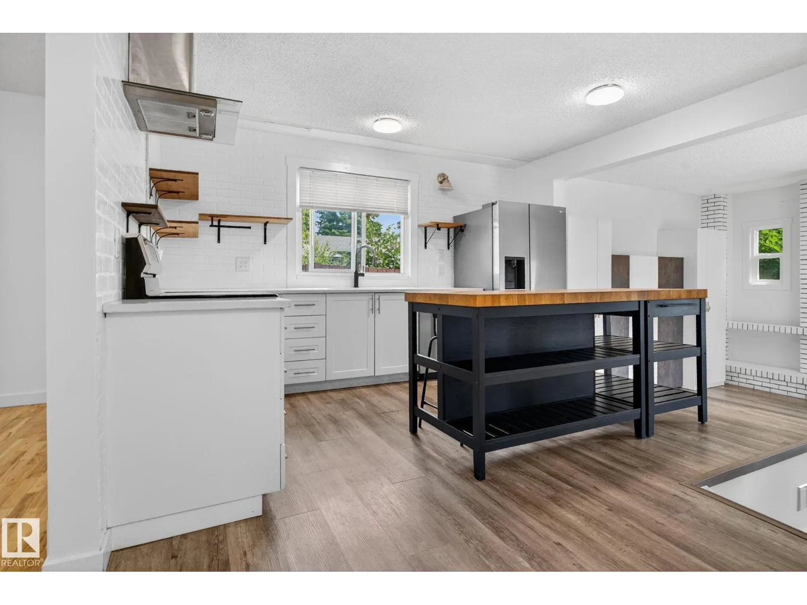 133 GARNET RD