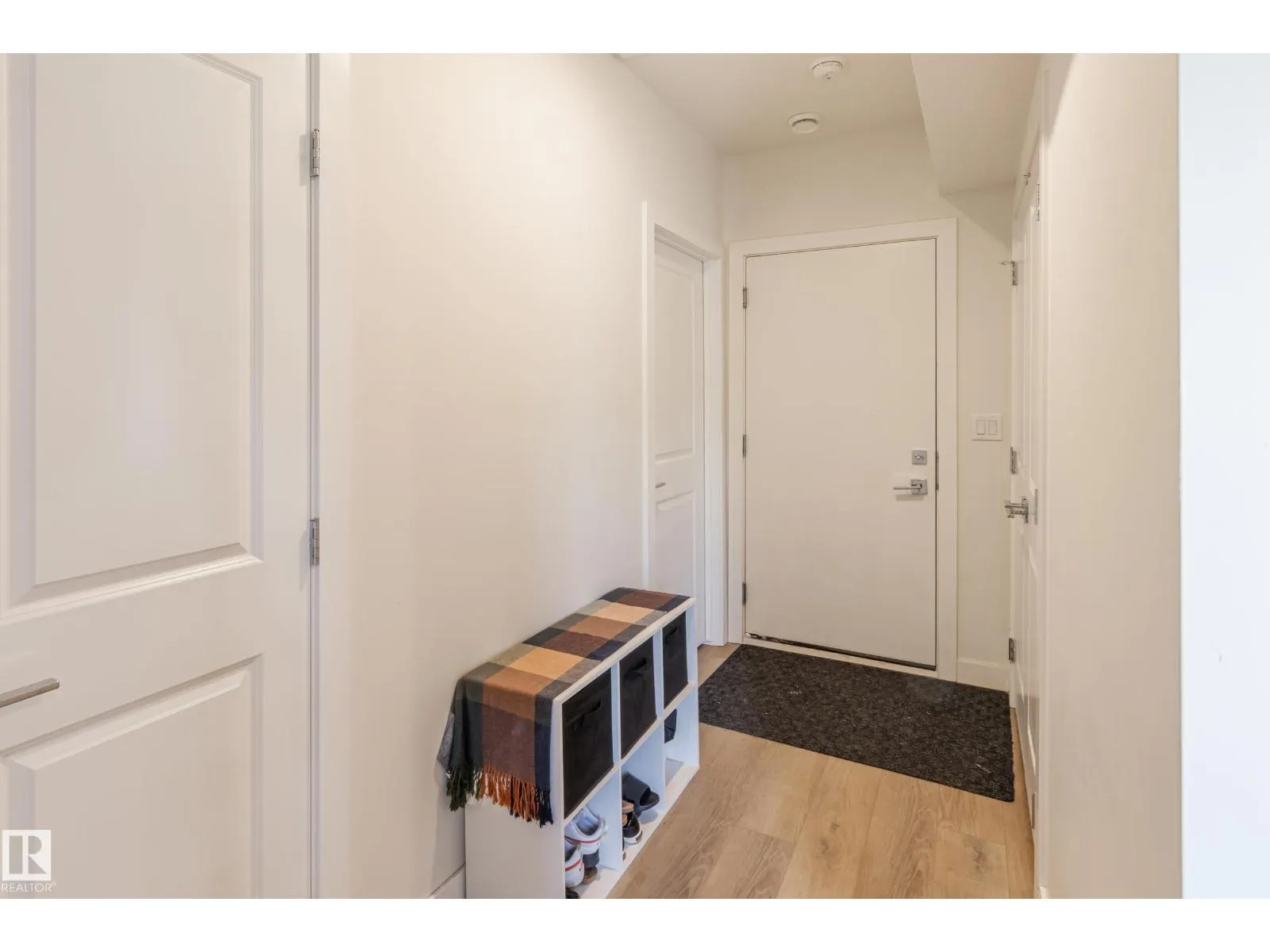 #42 10 SALISBURY WY