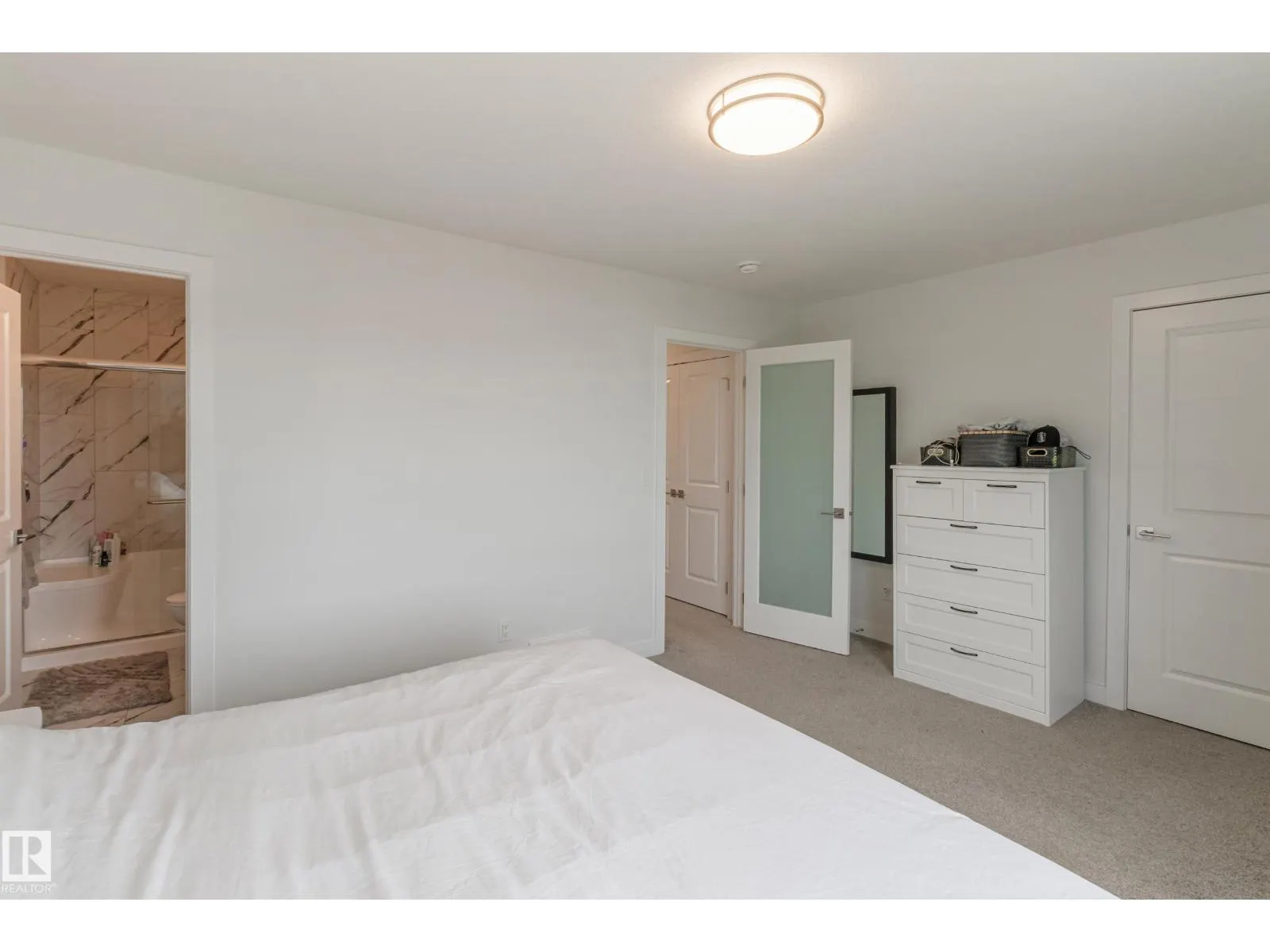 #42 10 SALISBURY WY