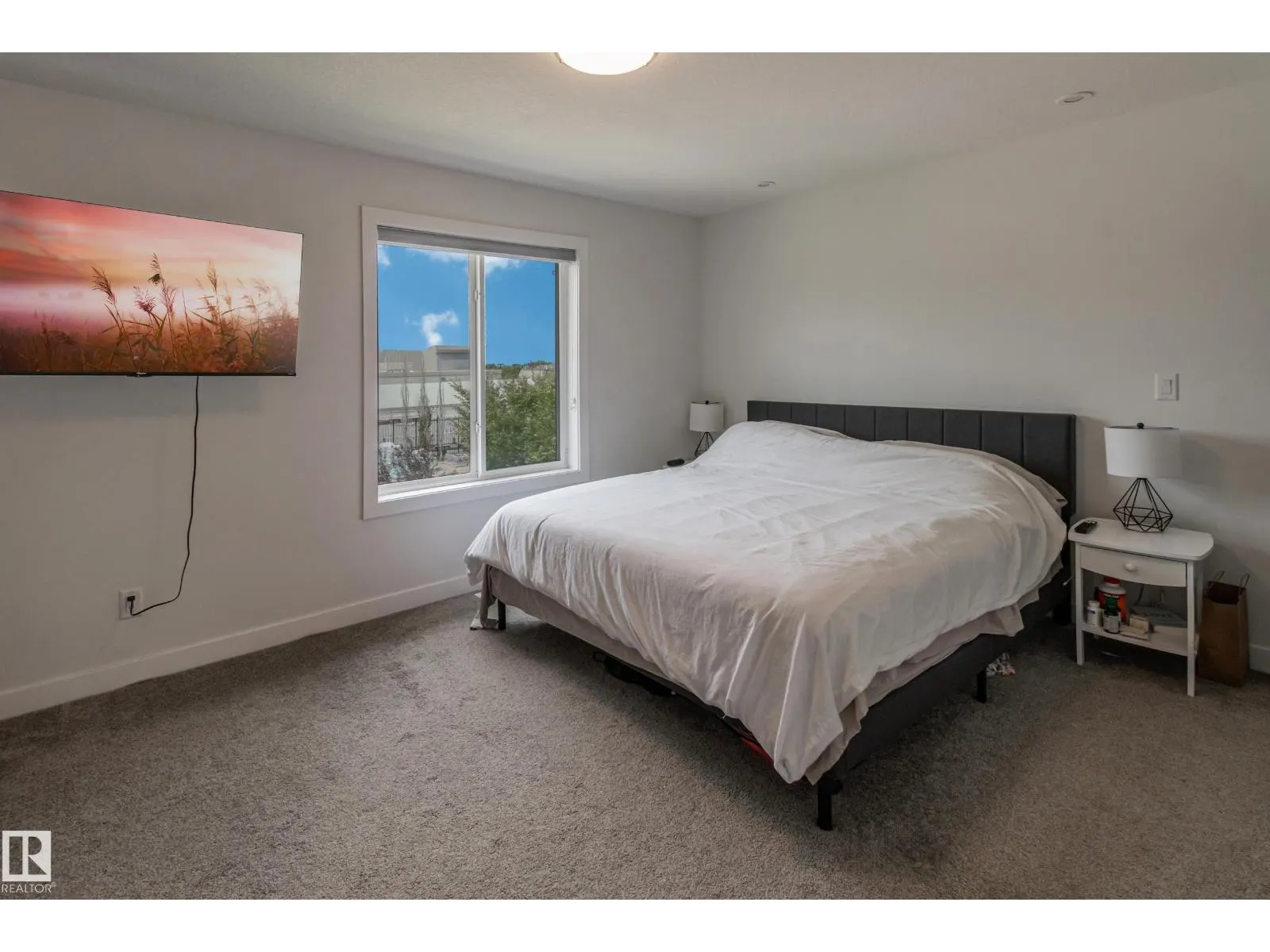 #42 10 SALISBURY WY