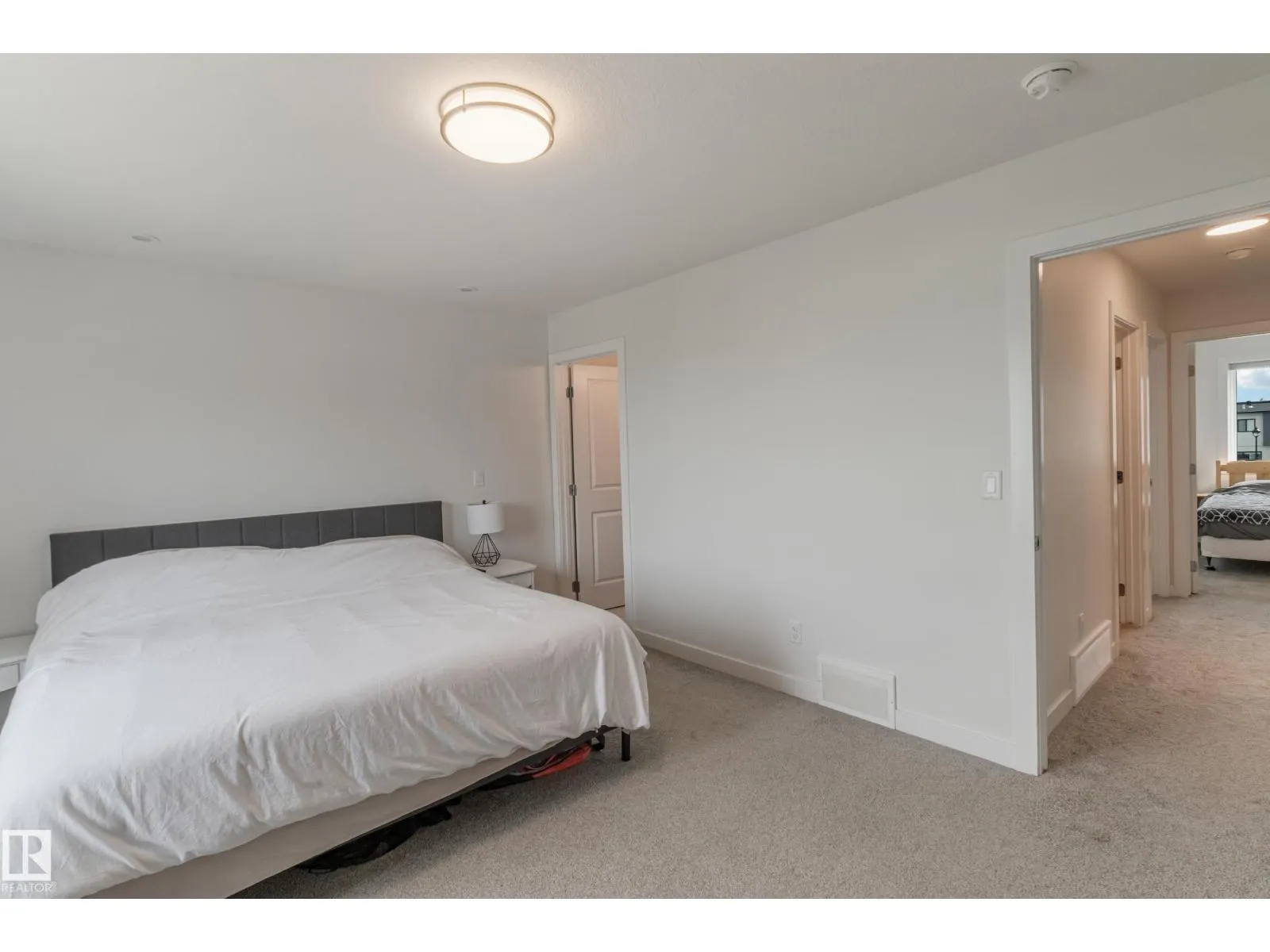 #42 10 SALISBURY WY