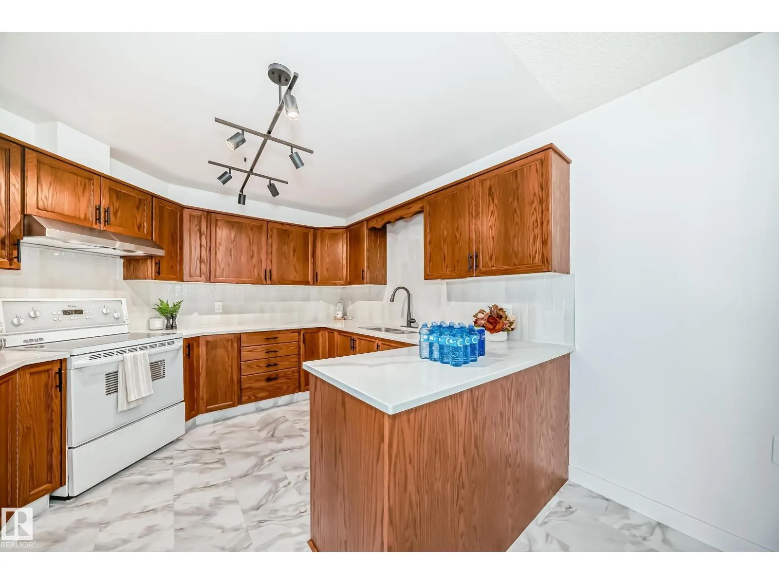 15571 59A ST NW