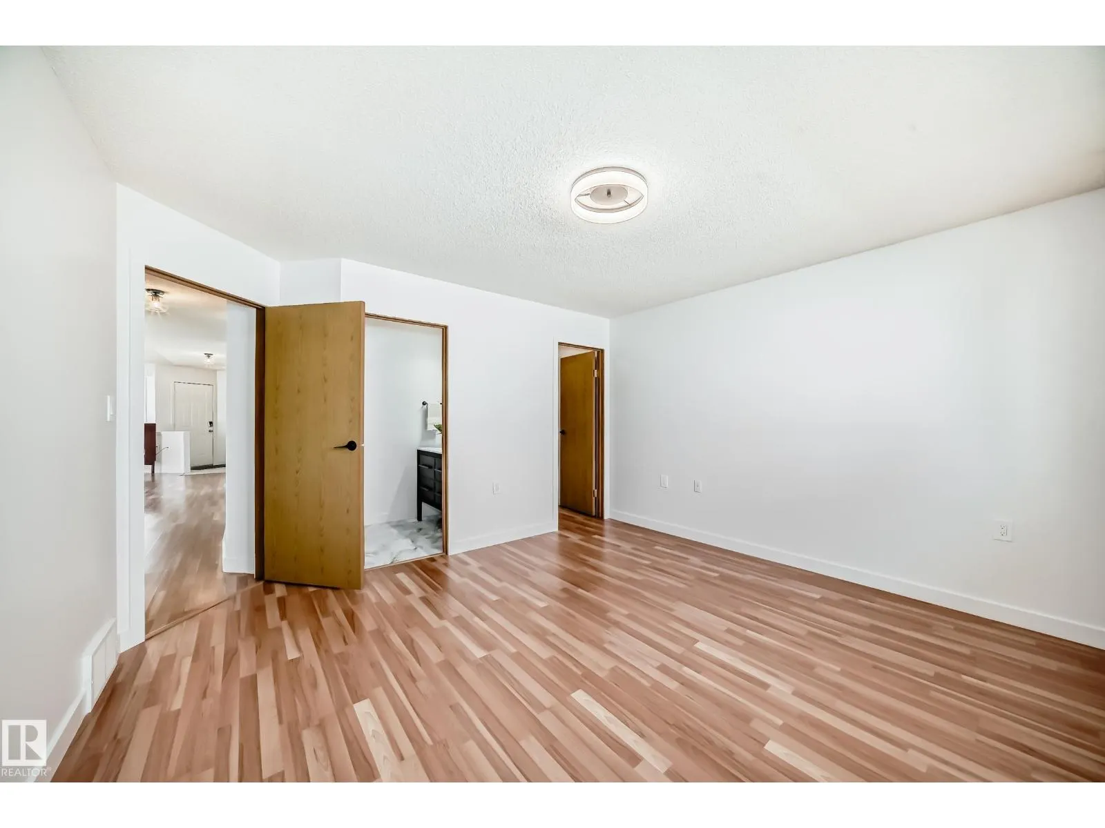 15571 59A ST NW