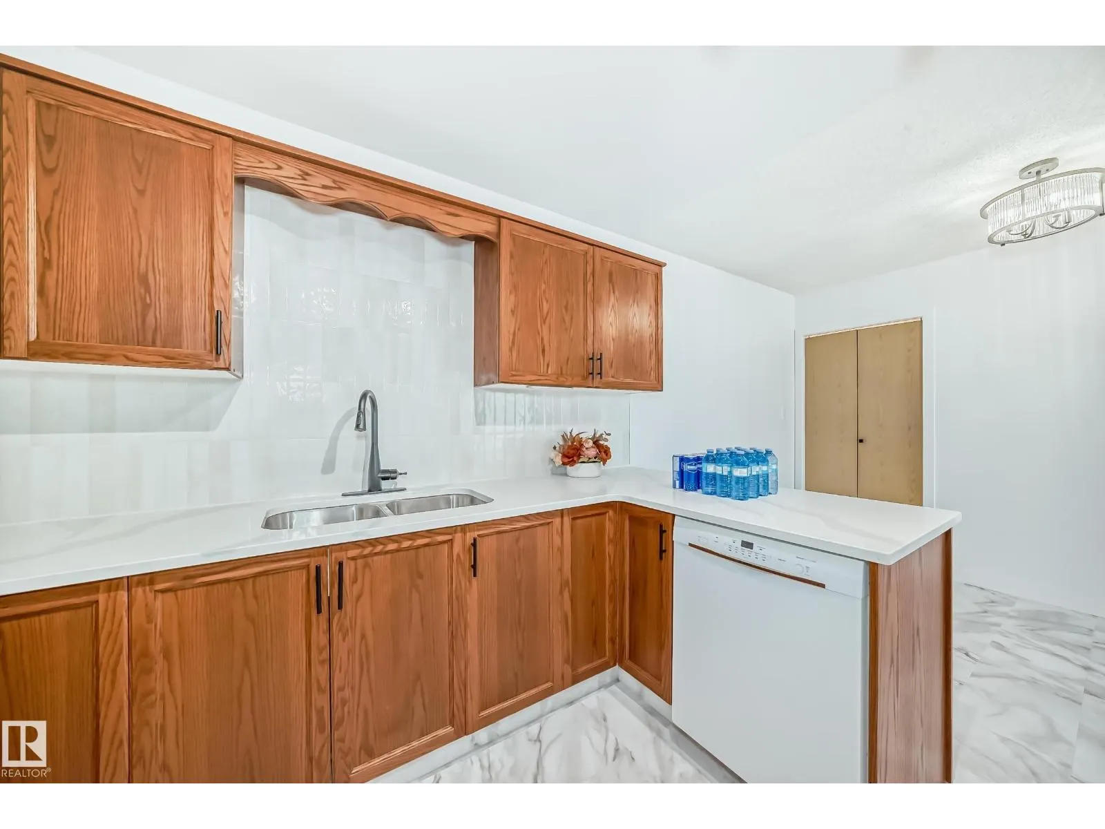 15571 59A ST NW