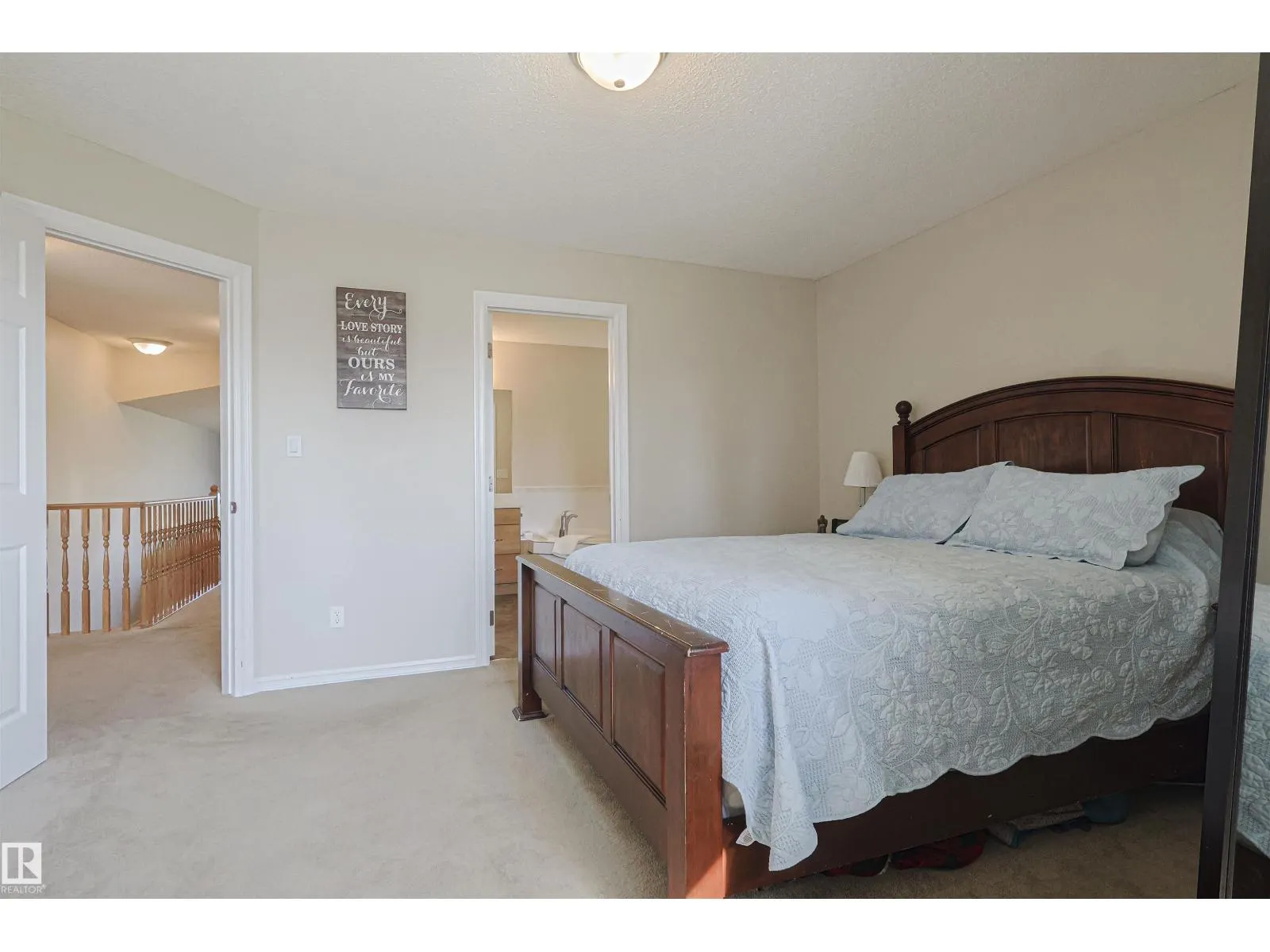 3242 23 ST NW